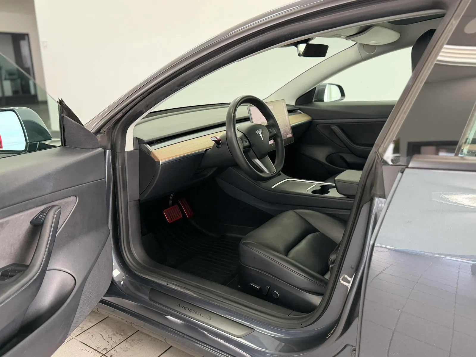 Interior driver side