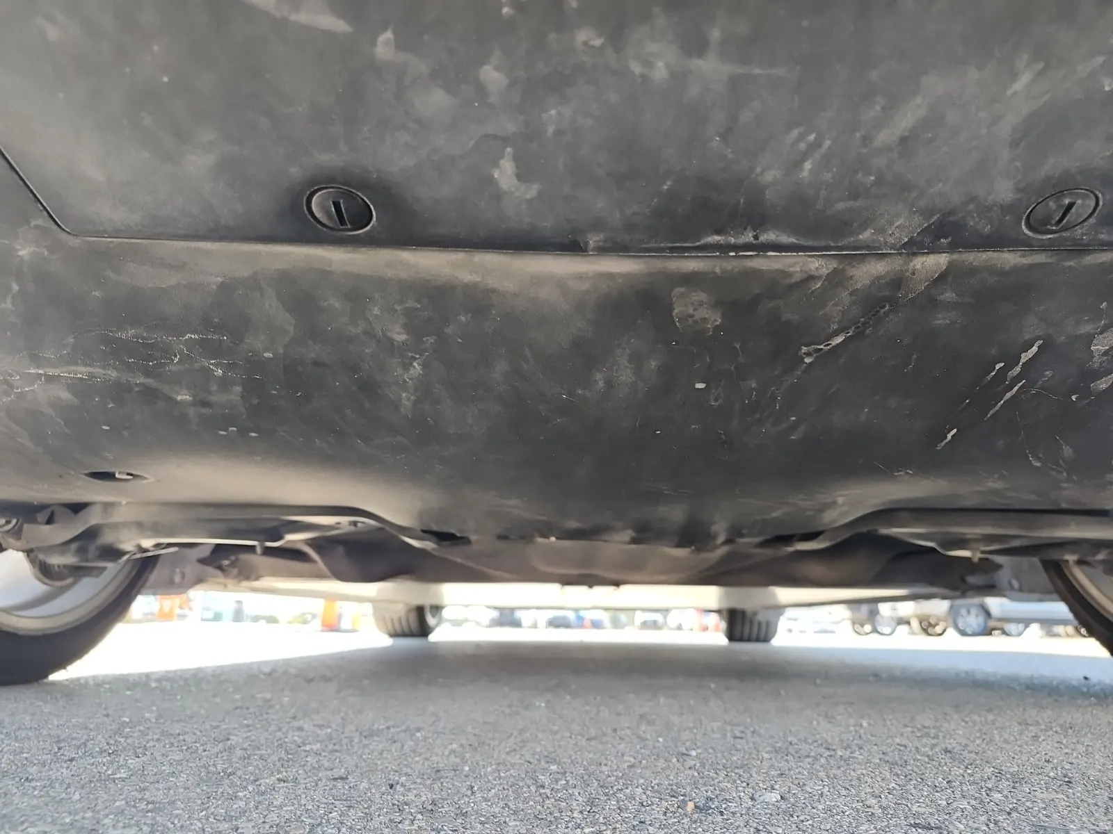 Undercarriage - Rear Photo