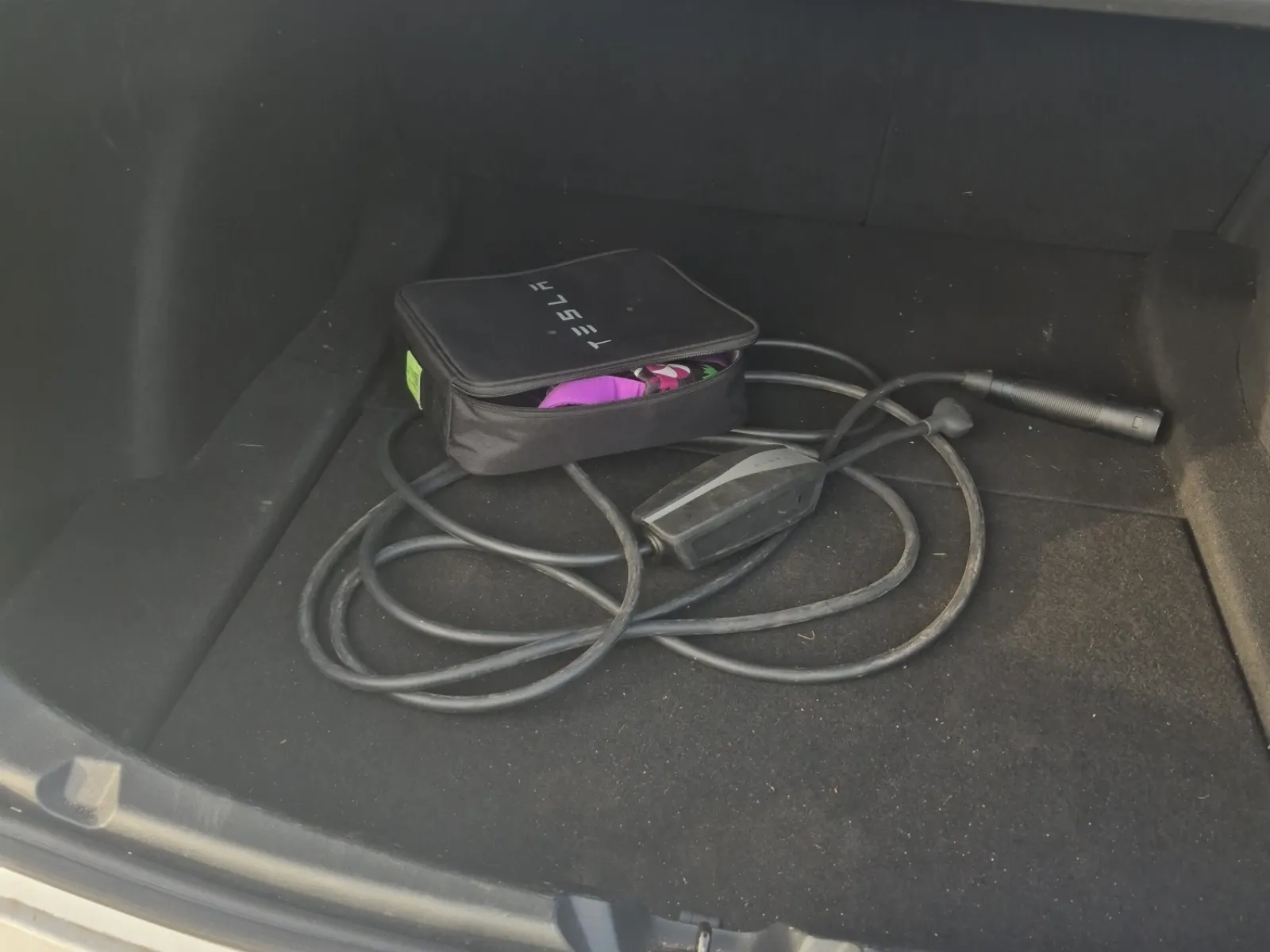 Charging Cable Photo