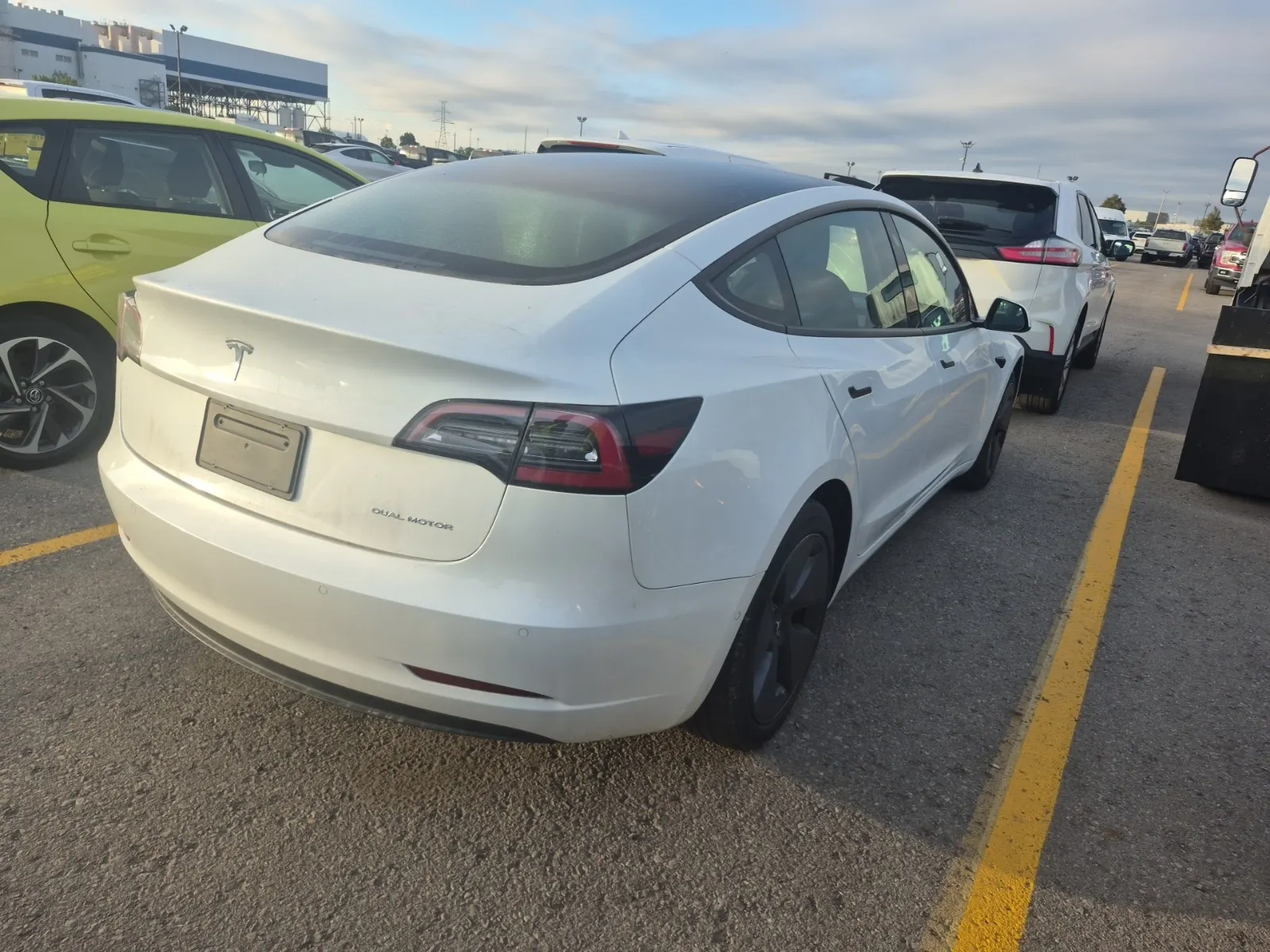 Passenger Rear 3/4 Photo