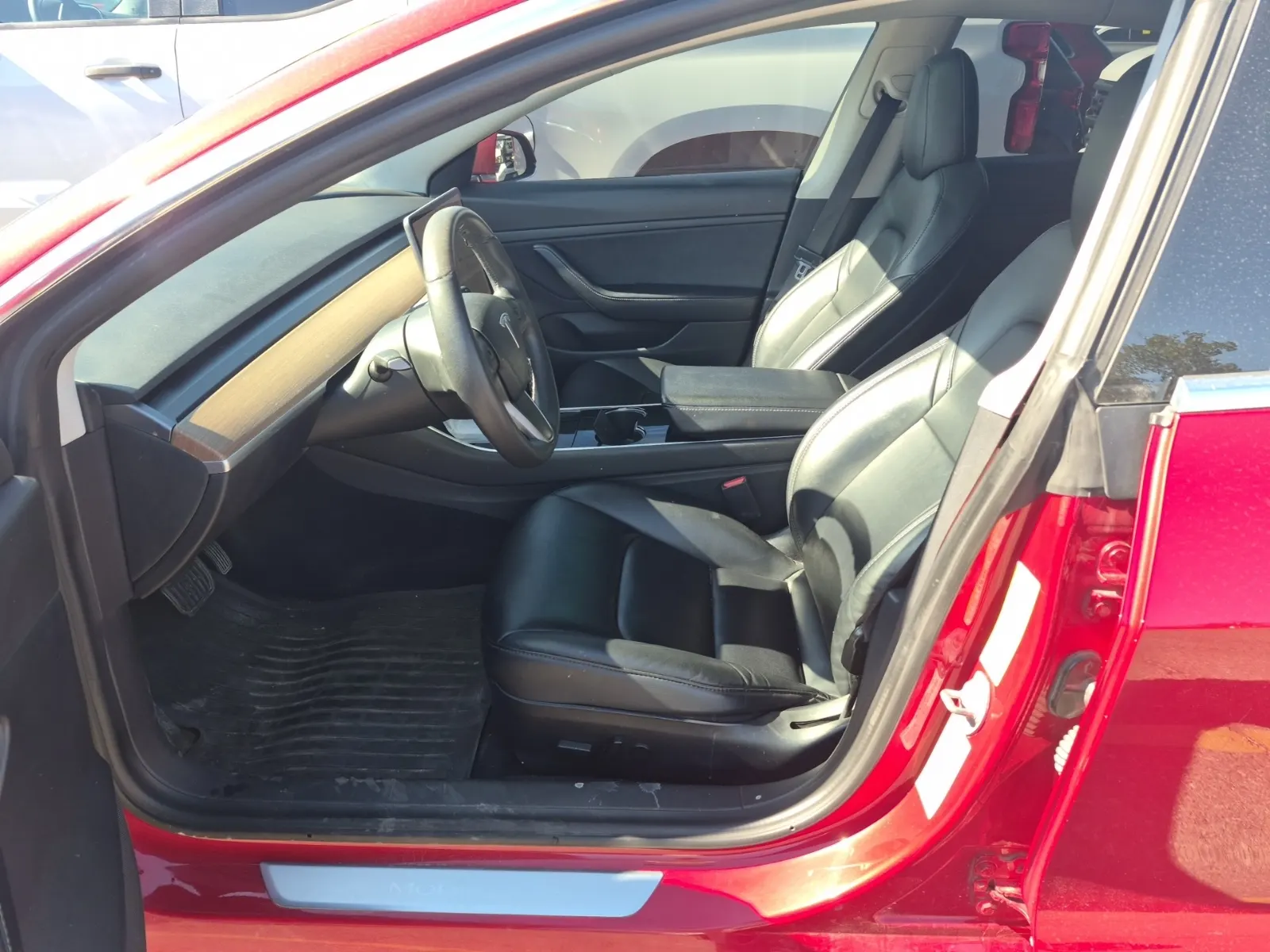 Front Interior Photo