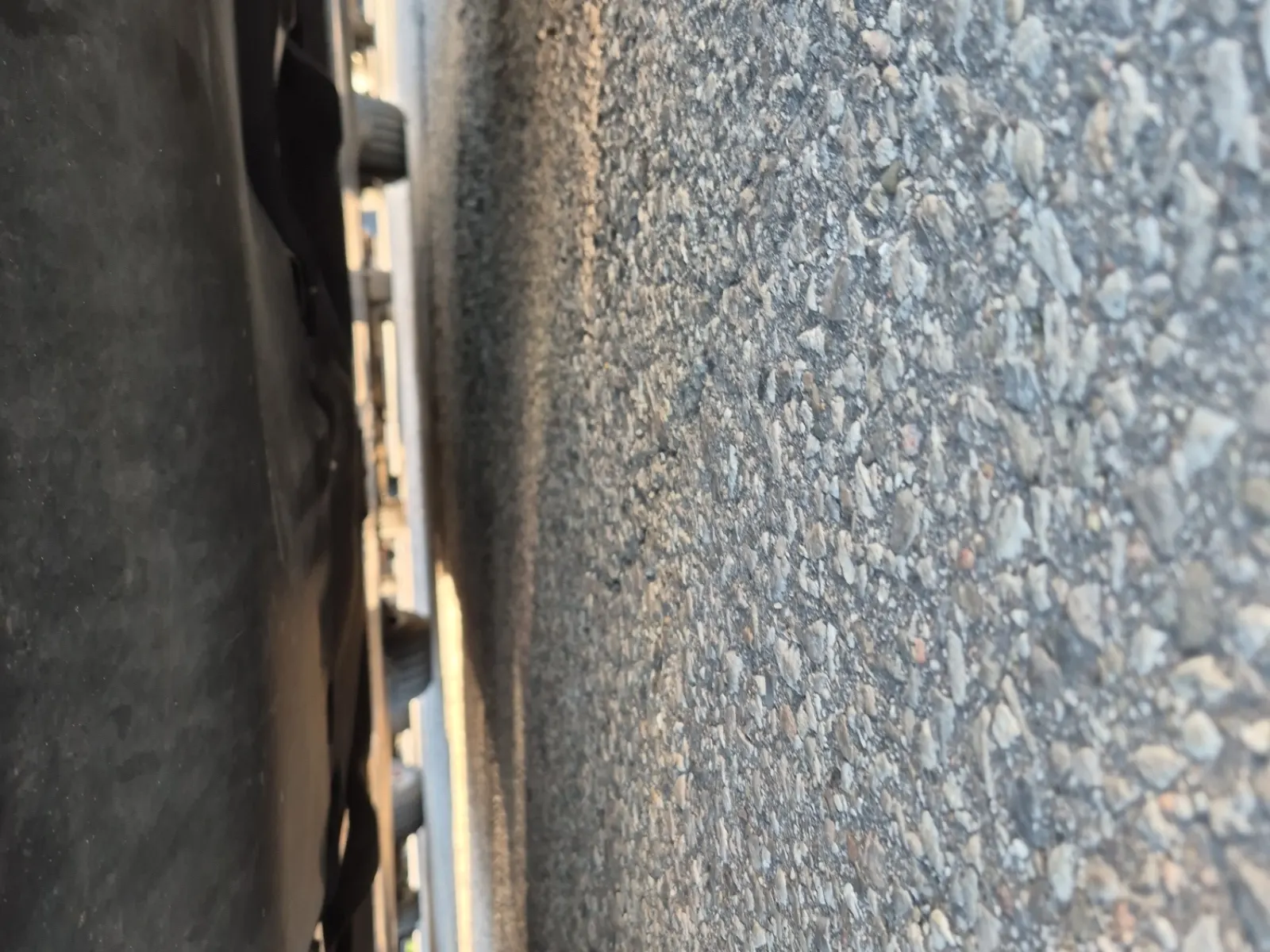 Undercarriage - Rear Photo