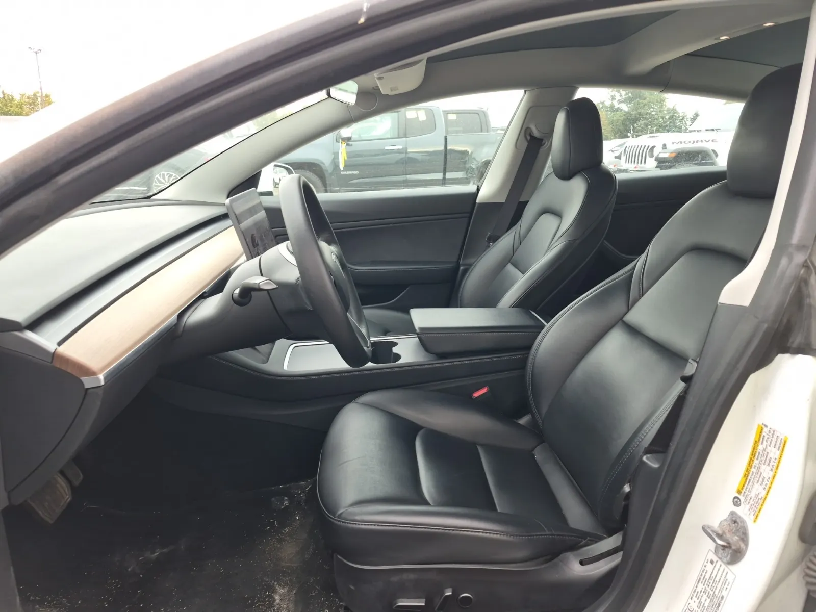 Front Interior Photo