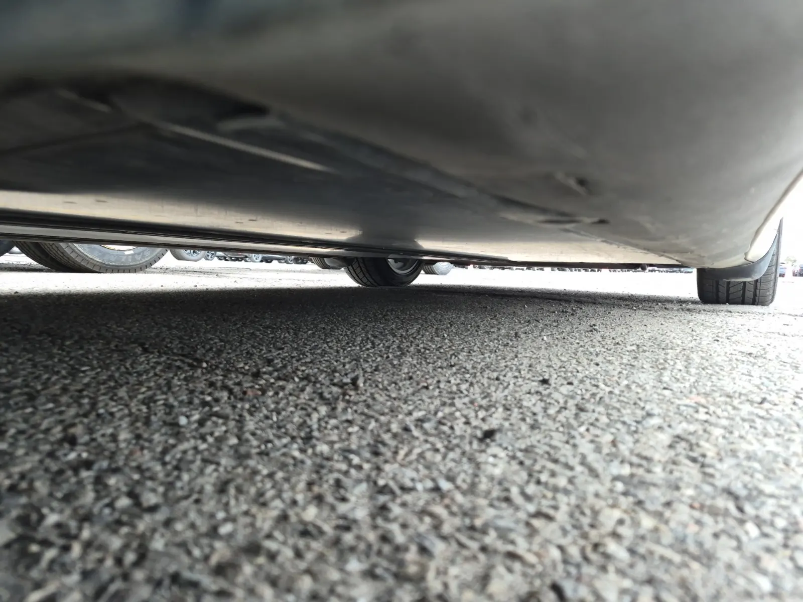 Undercarriage - Passenger Photo