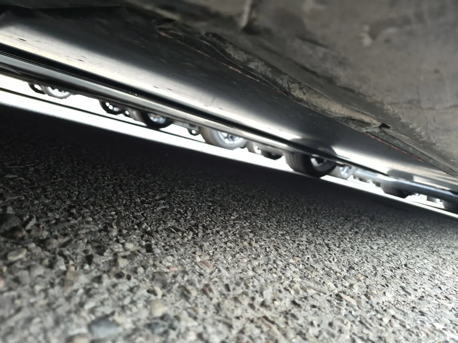 Undercarriage - Driver Photo