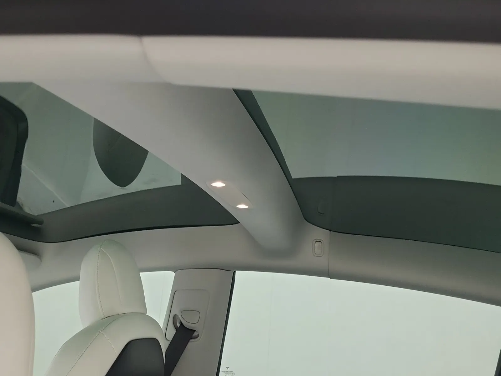 Interior Roof Photo