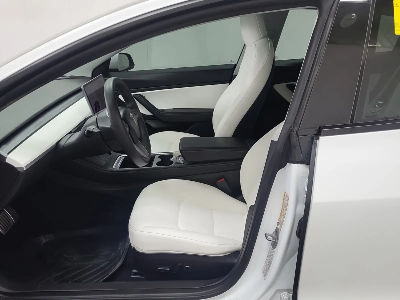 Front Interior Photo