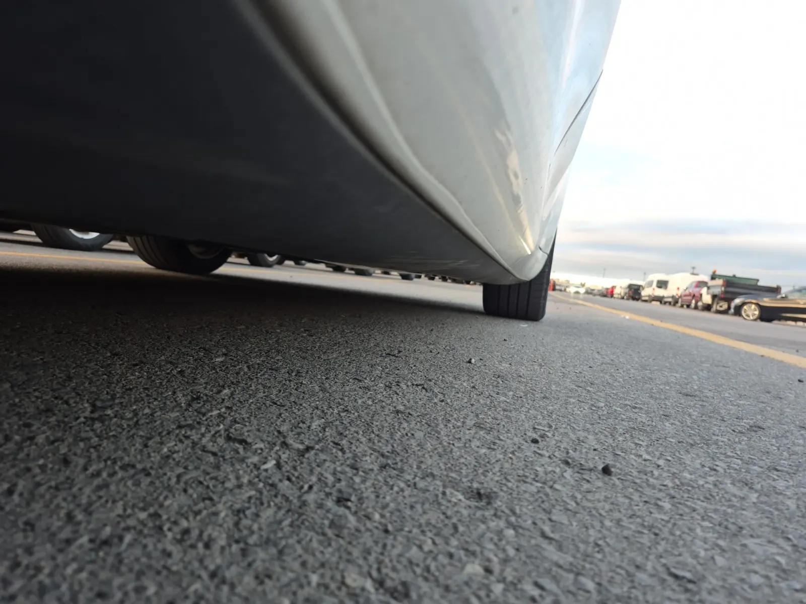 Undercarriage - Passenger Photo