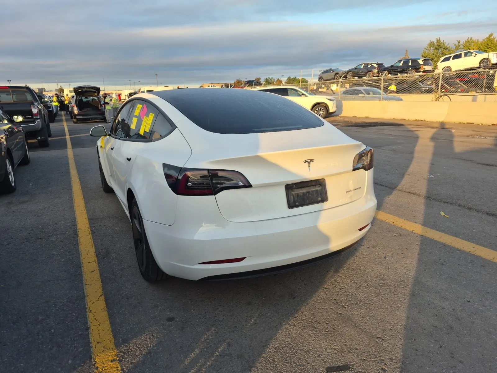 Driver Rear 3/4 Photo