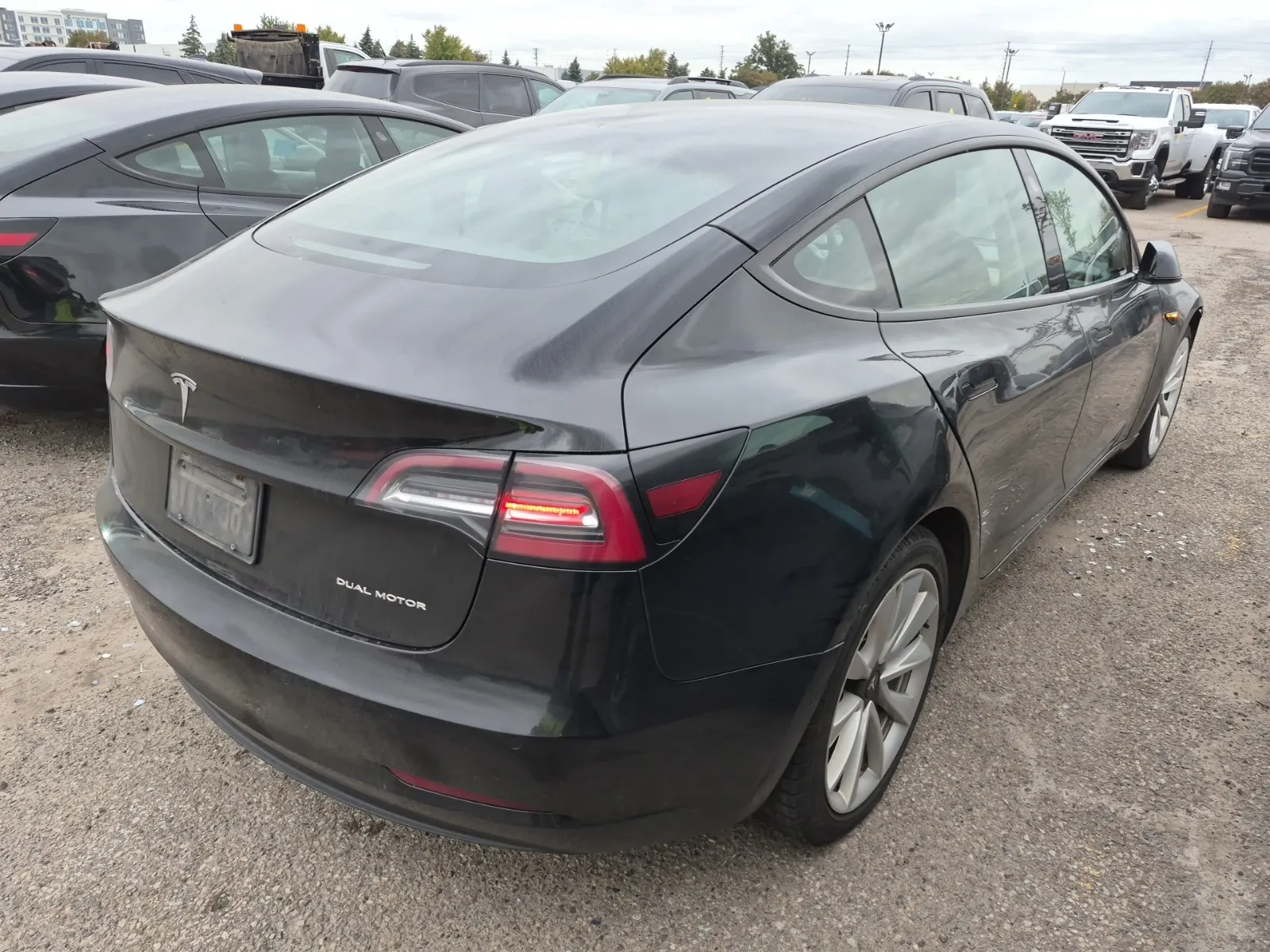 Passenger Rear 3/4 Photo