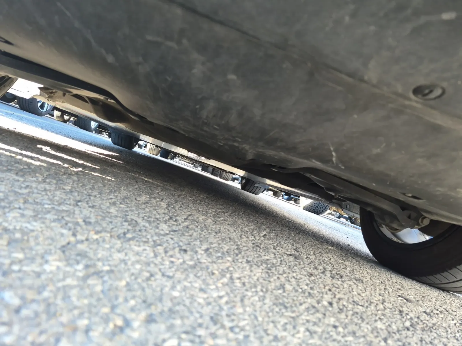 Undercarriage - Rear Photo