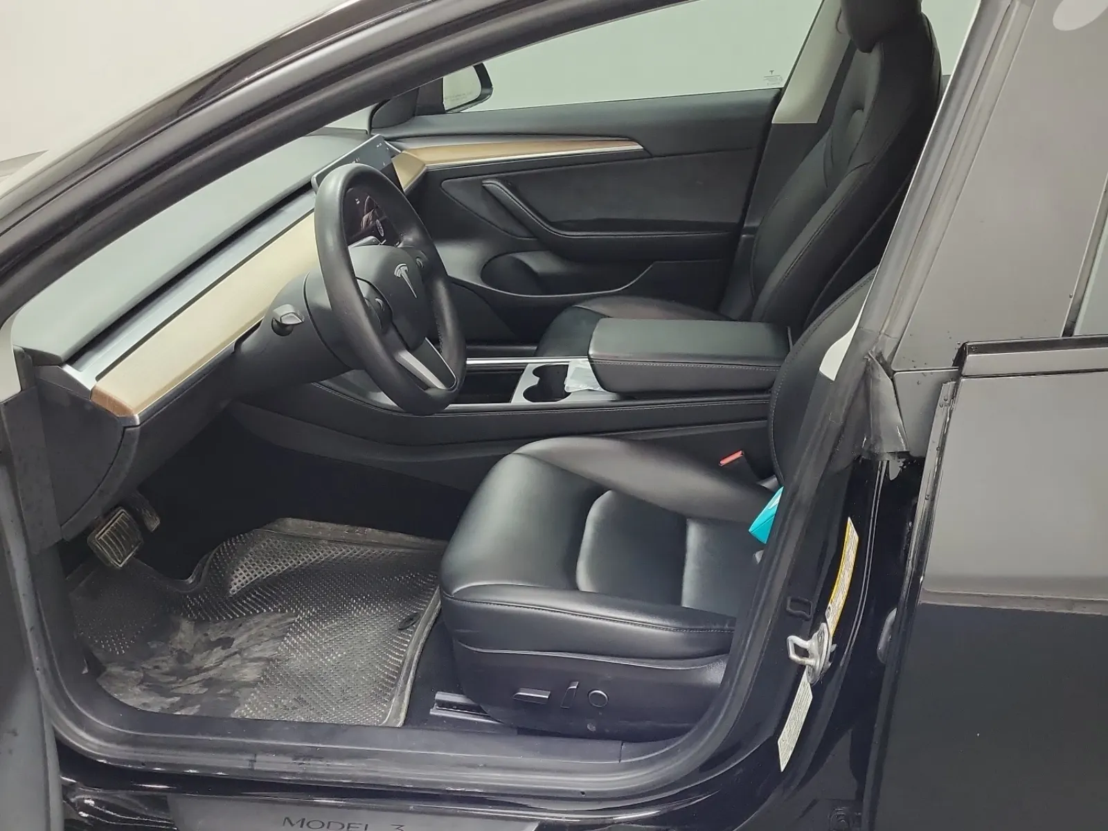 Front Interior Photo