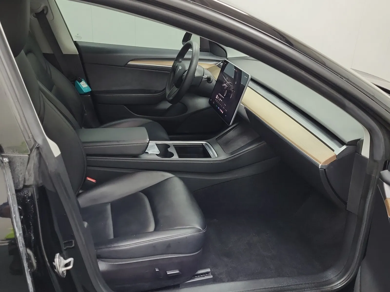 Right Side Interior Photo
