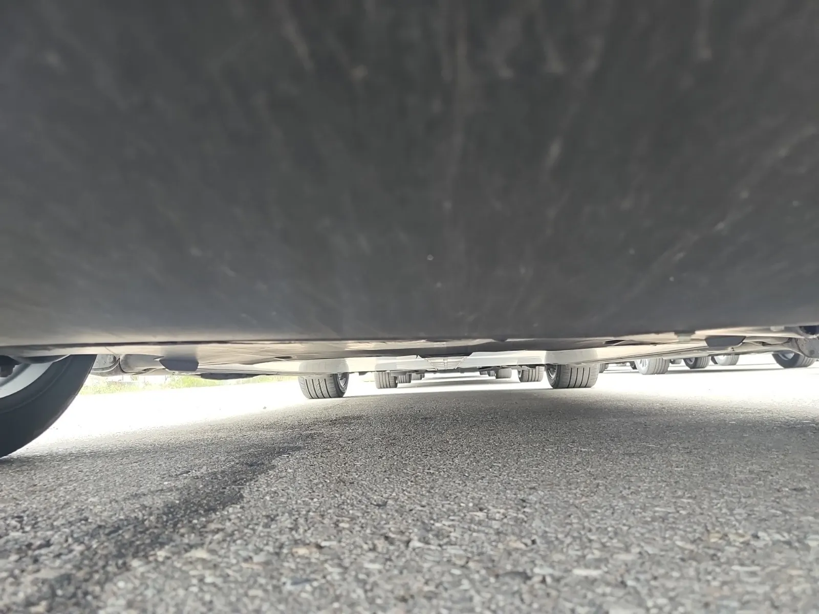 Undercarriage - Front Photo