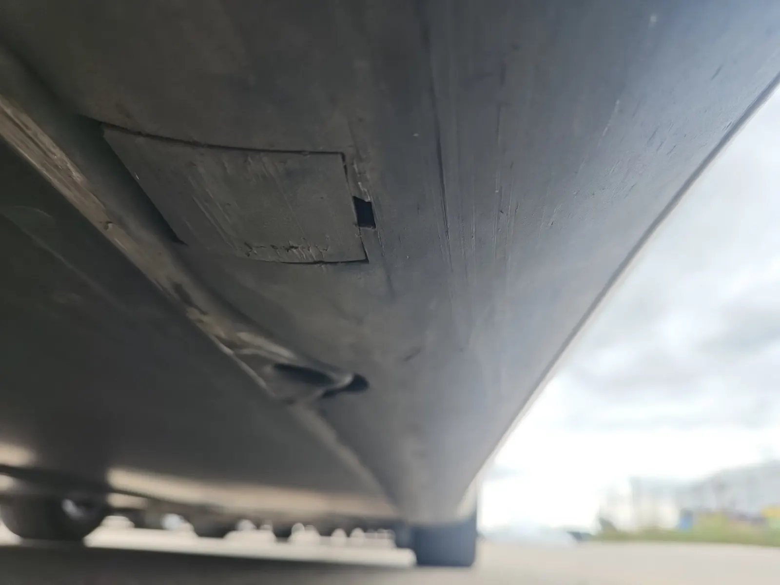 Undercarriage - Passenger Photo