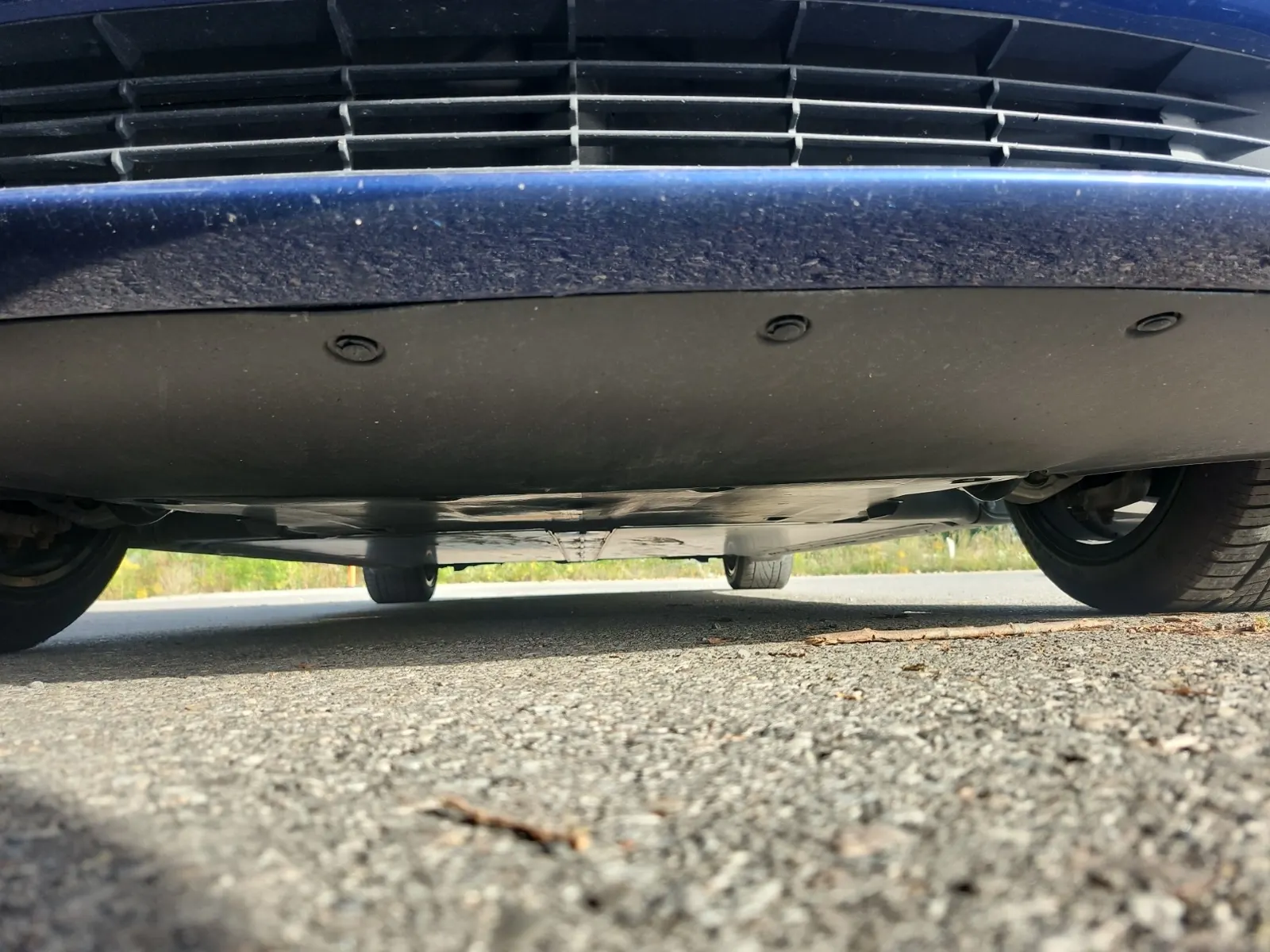 Undercarriage - Front Photo
