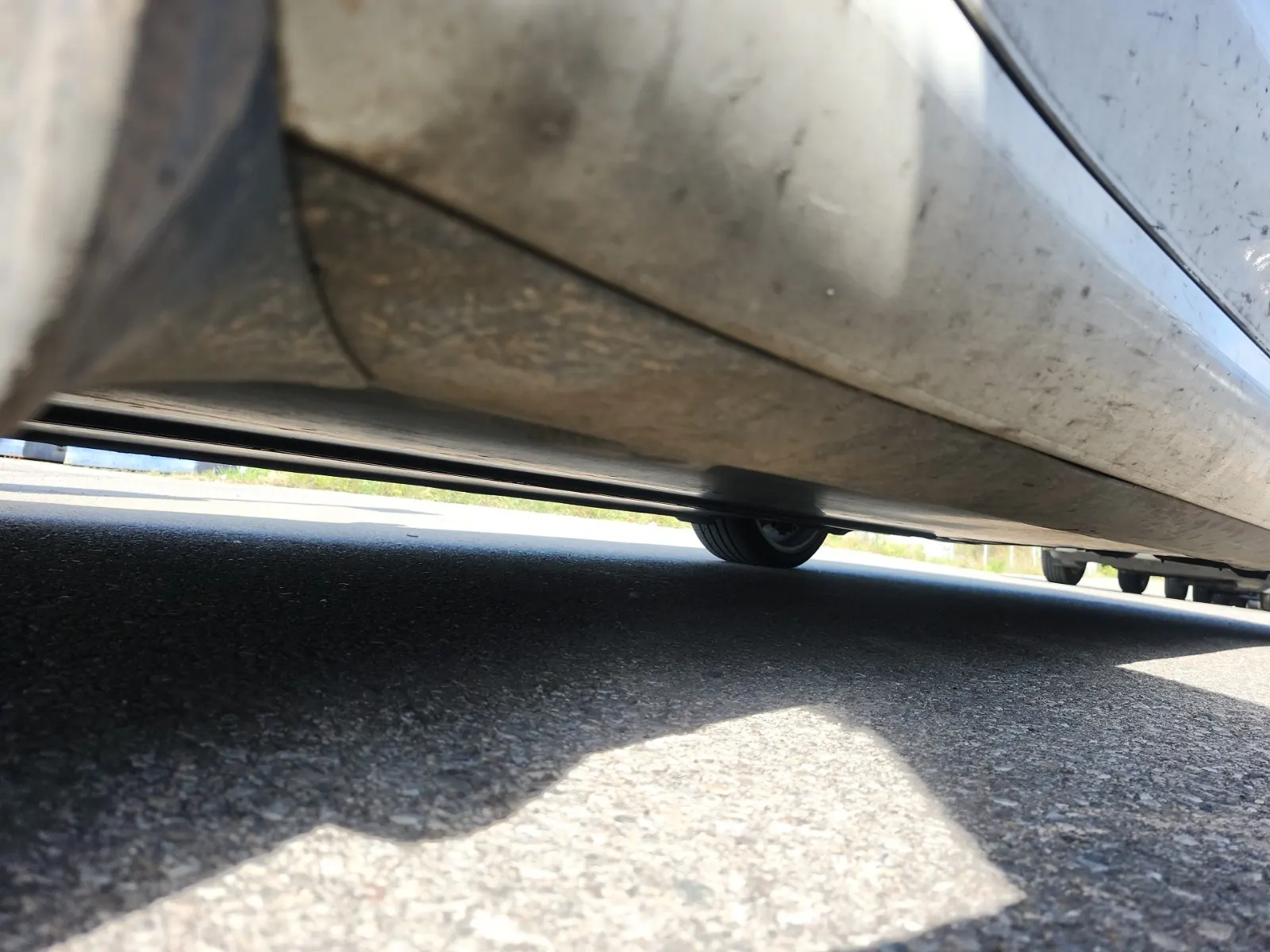 Undercarriage - Driver Photo
