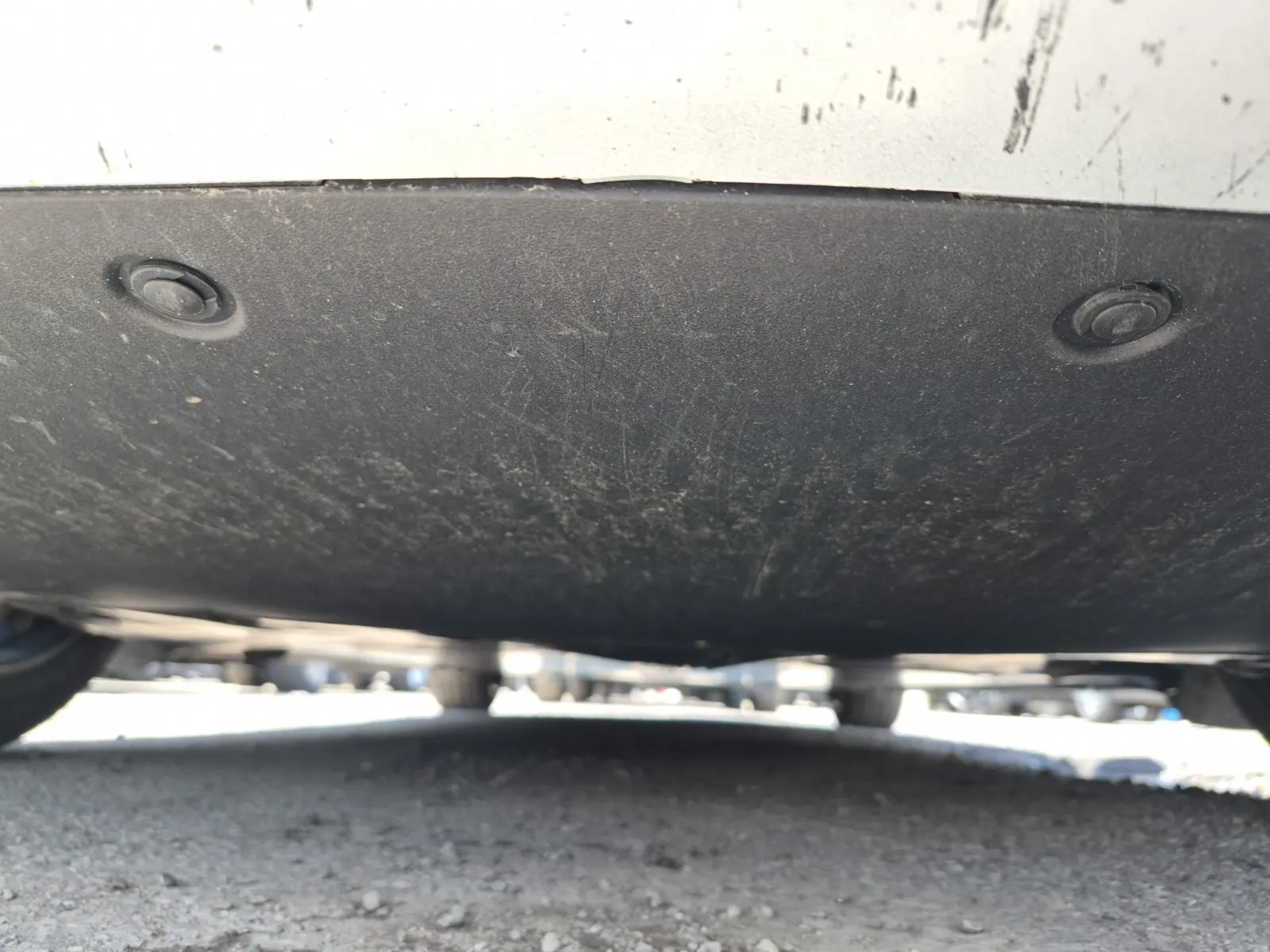 Undercarriage - Front Photo