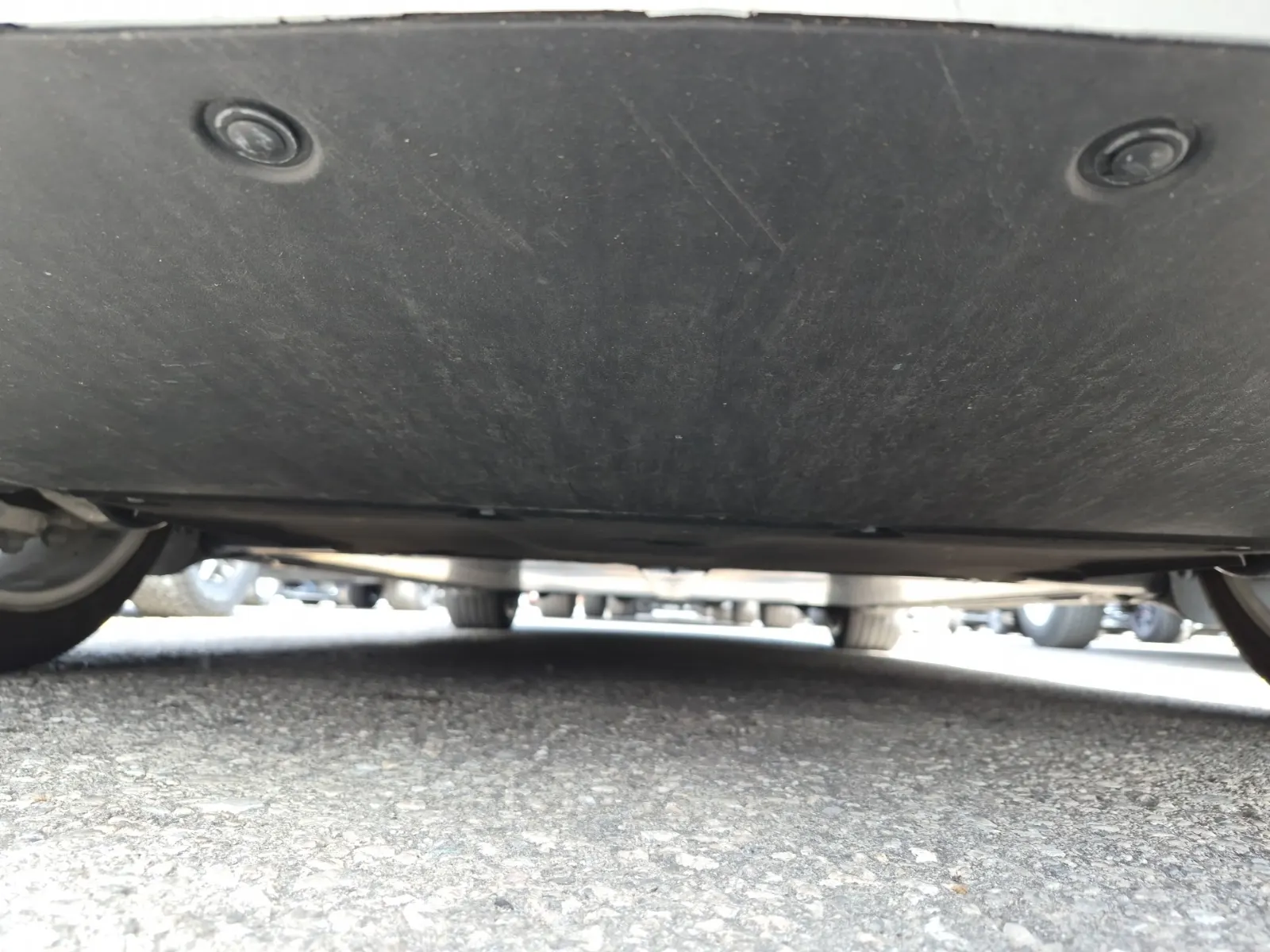 Undercarriage - Front Photo