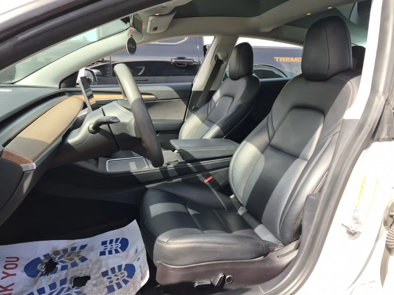 Front Interior Photo