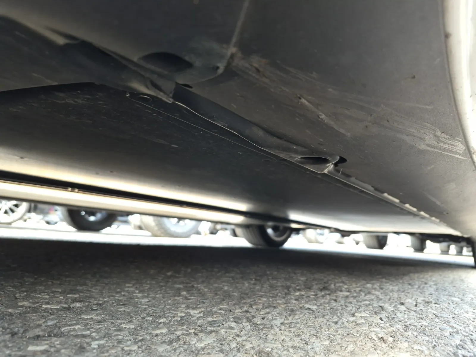 Undercarriage - Driver Photo