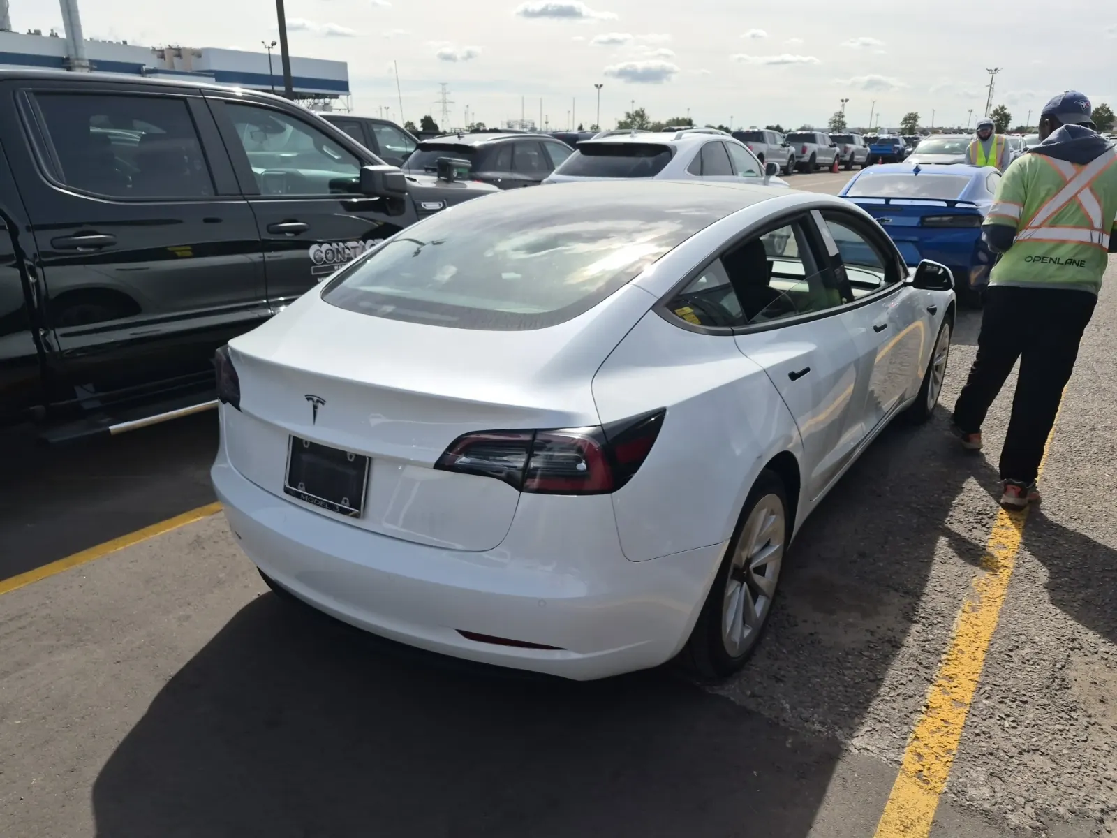 Passenger Rear 3/4 Photo