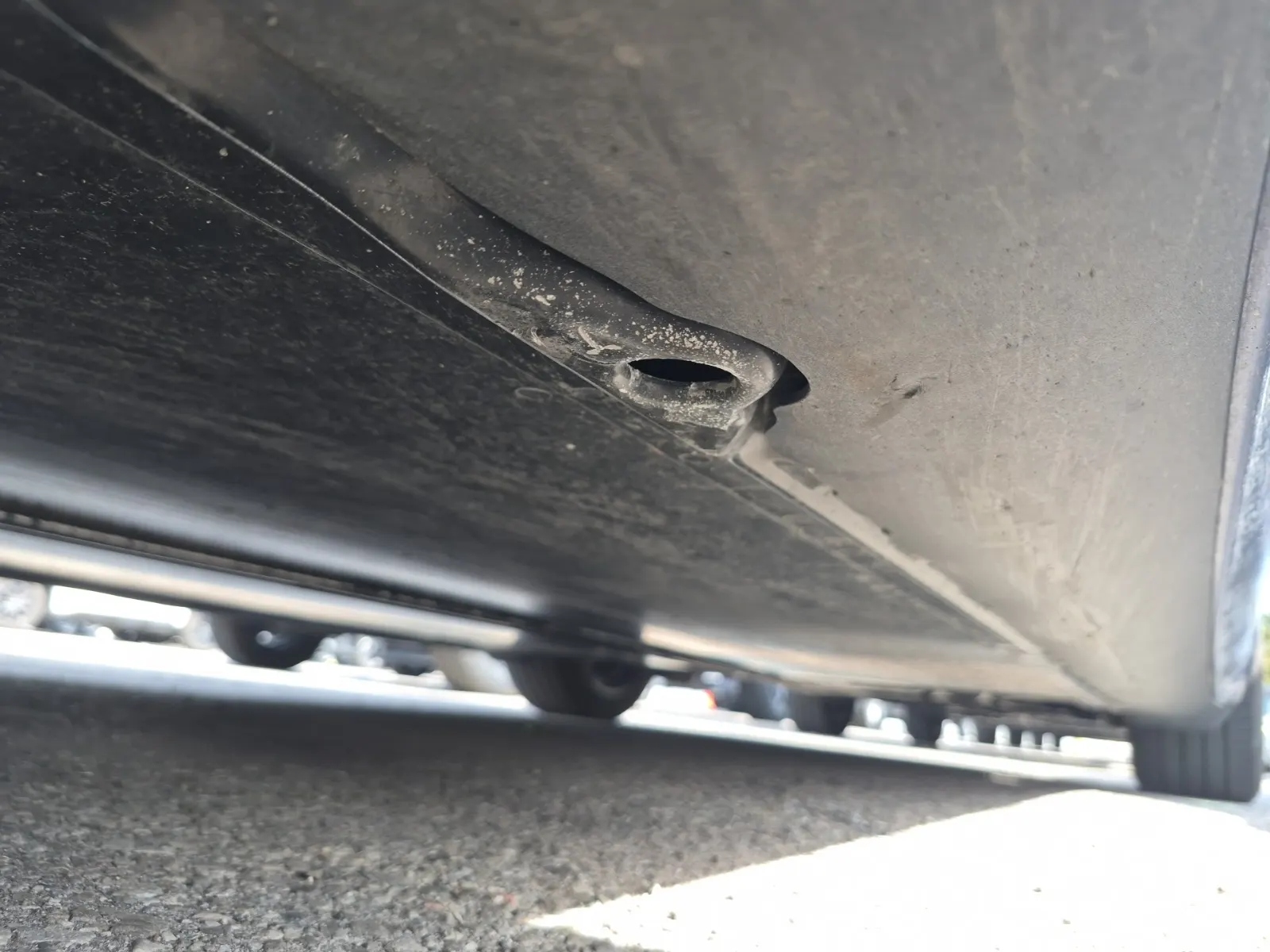 Undercarriage - Driver Photo