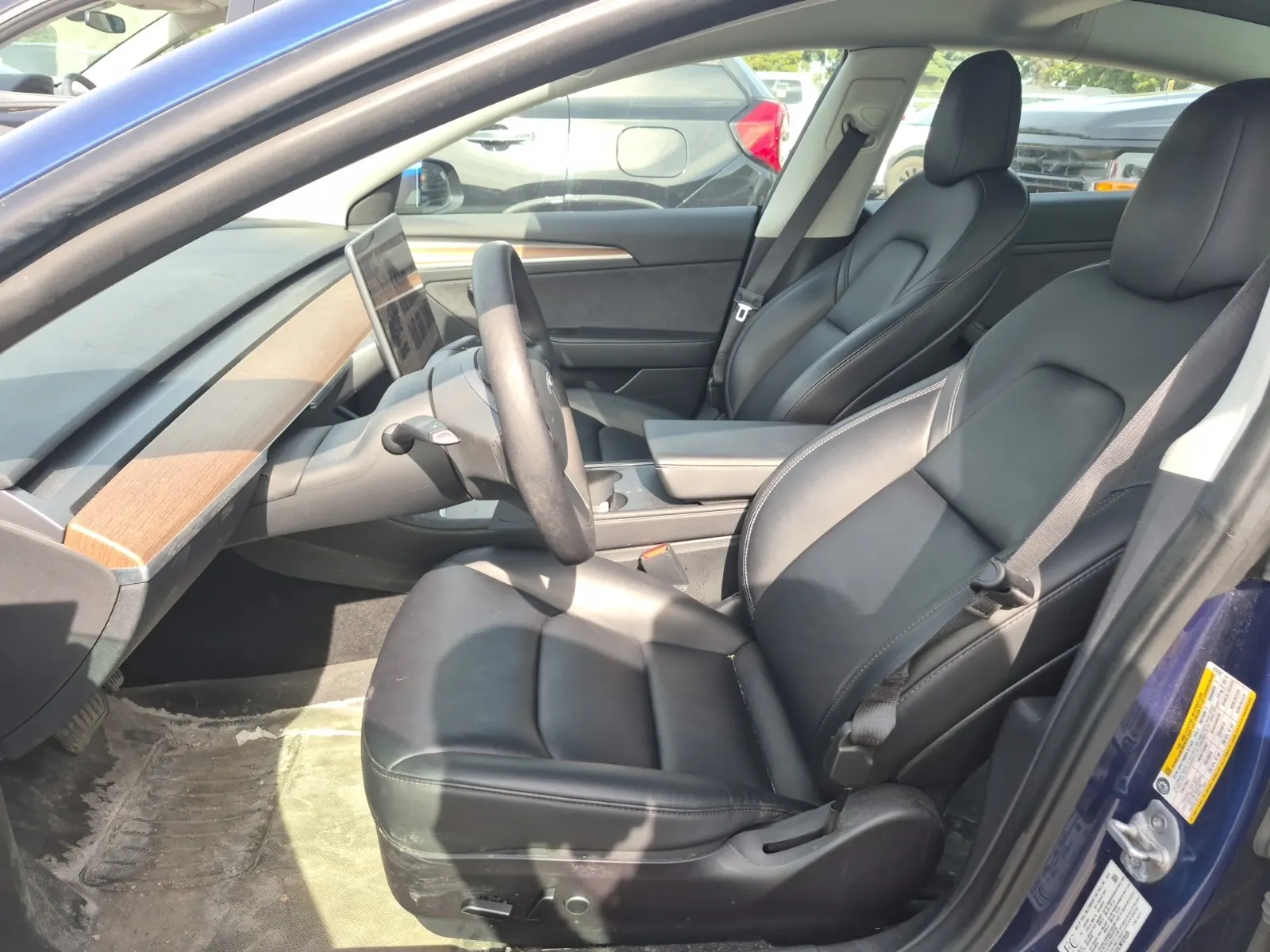 Front Interior Photo