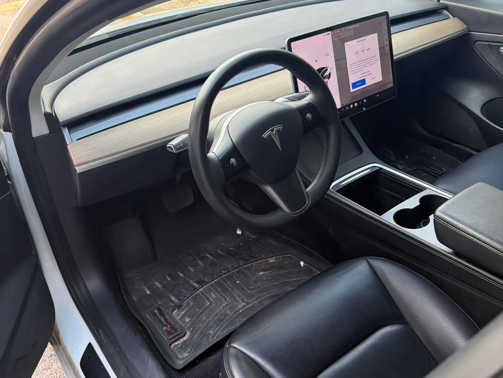 Interior driver side