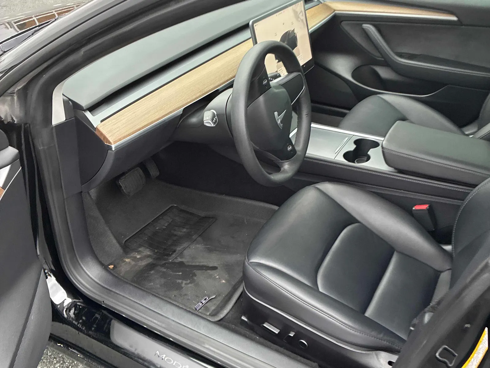 Interior driver side