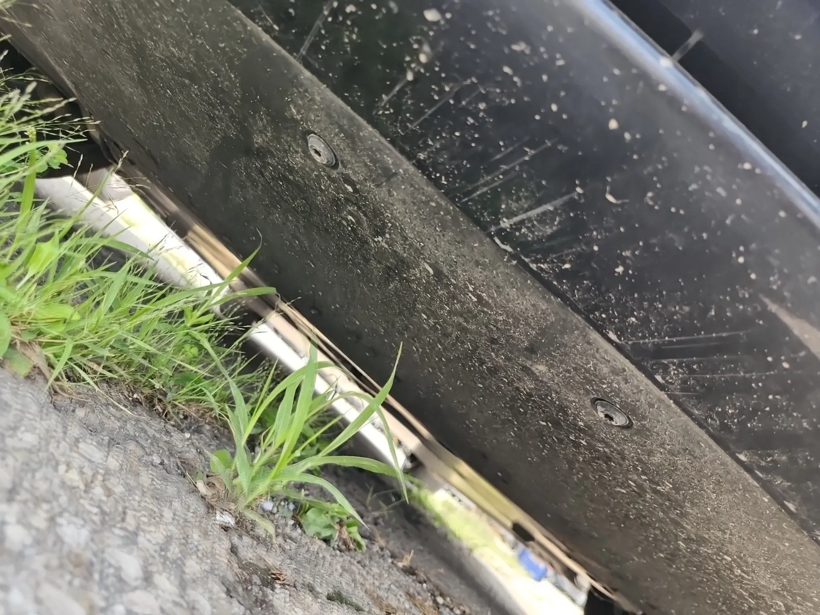 Undercarriage - Front Photo