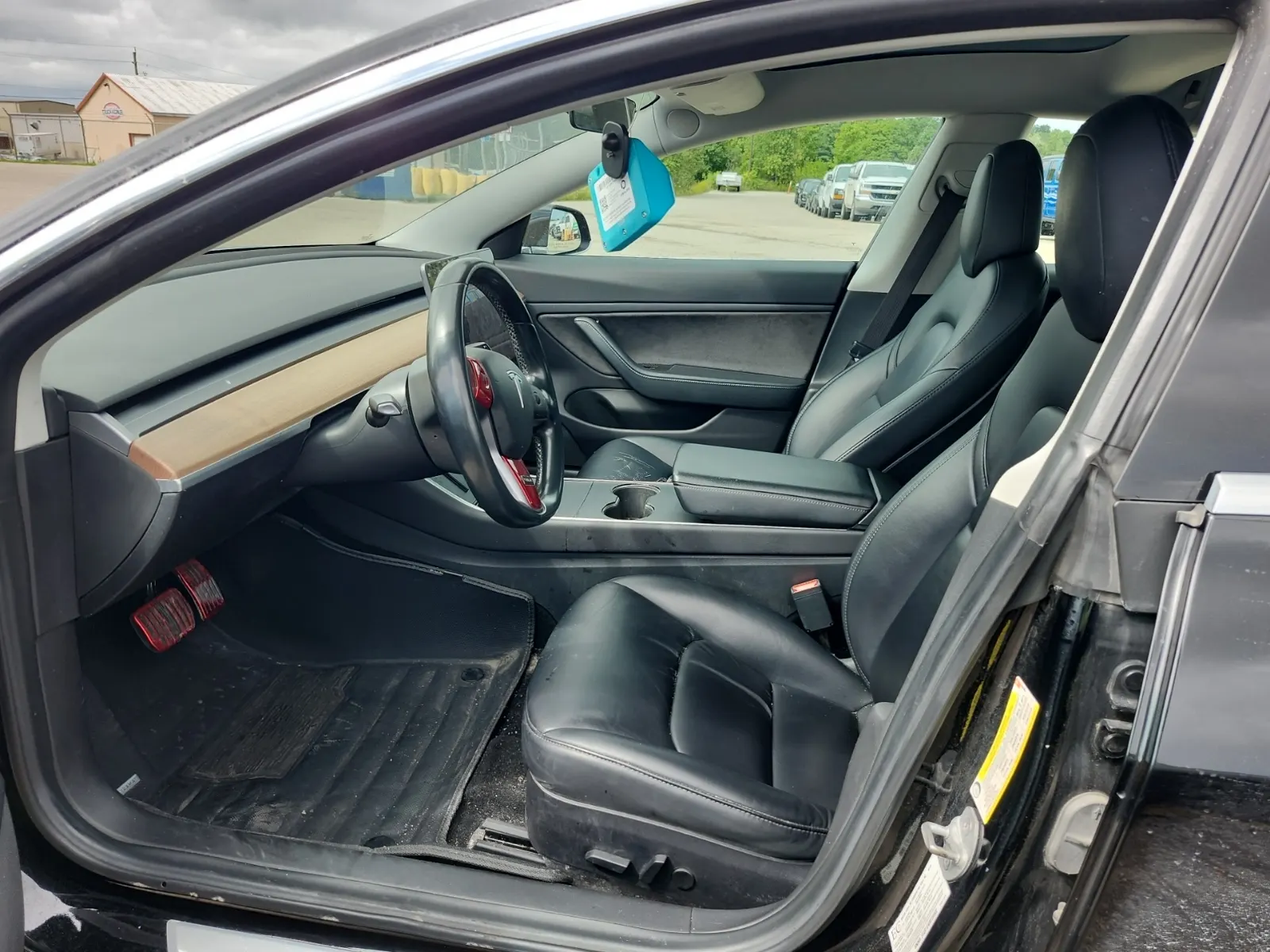 Front Interior Photo