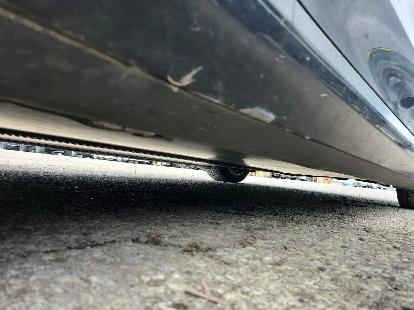 Undercarriage - Driver Photo