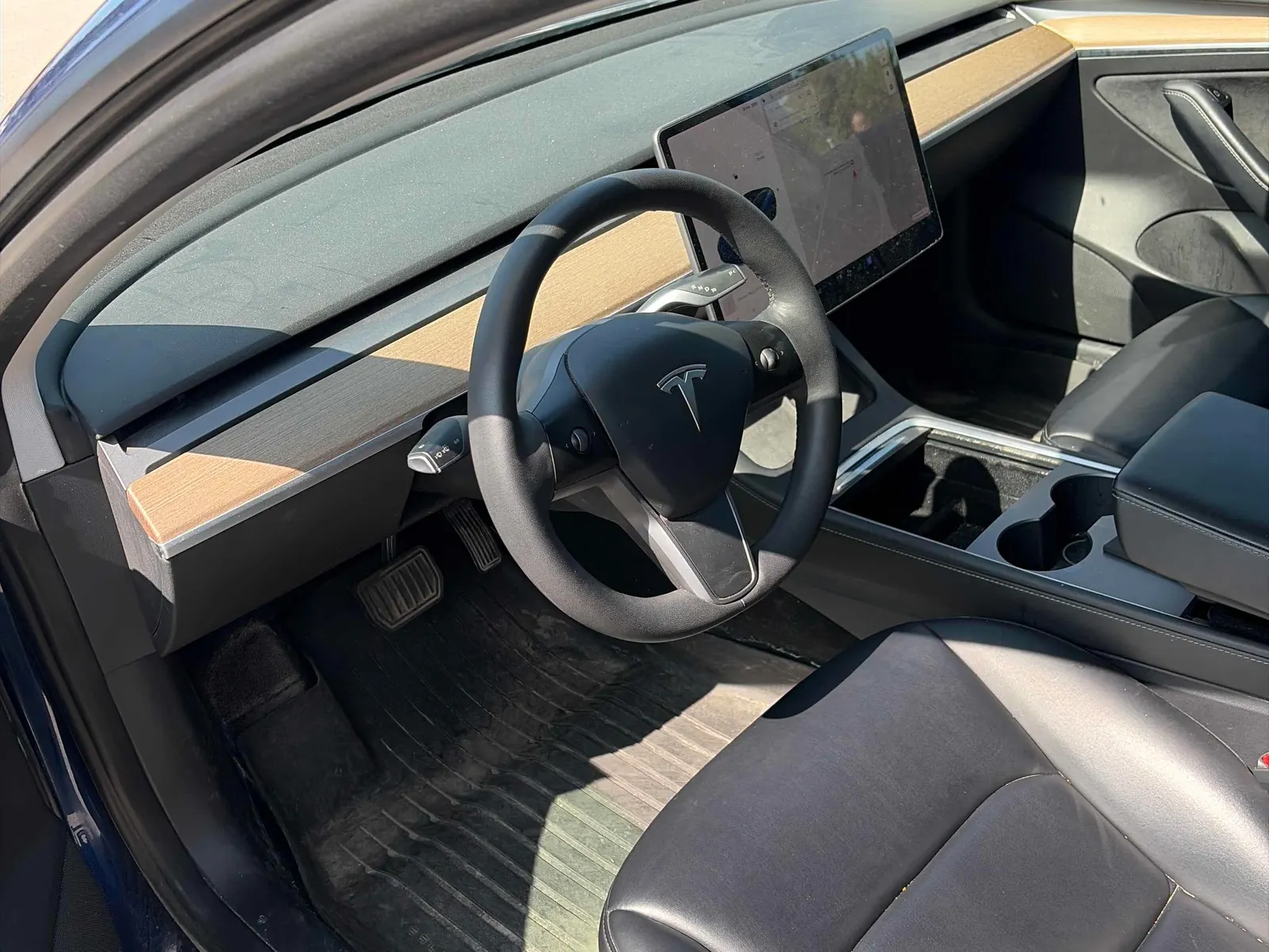 Interior driver side