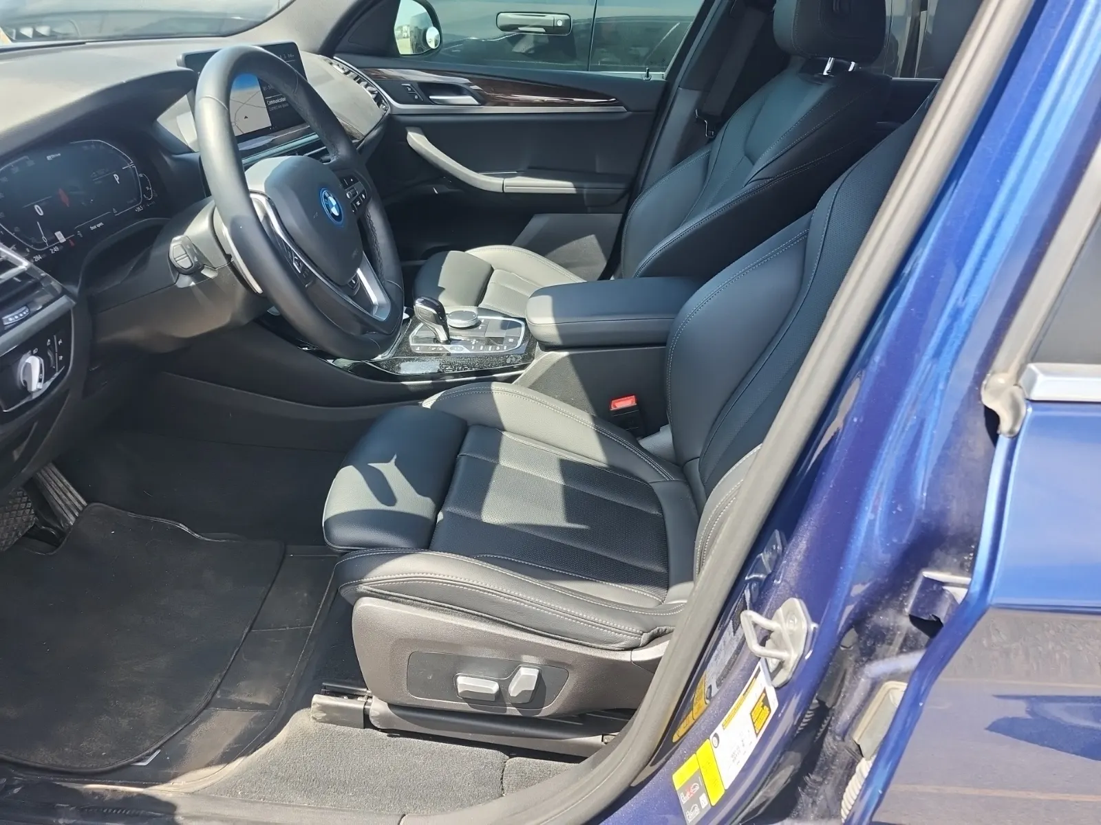 Front Interior Photo
