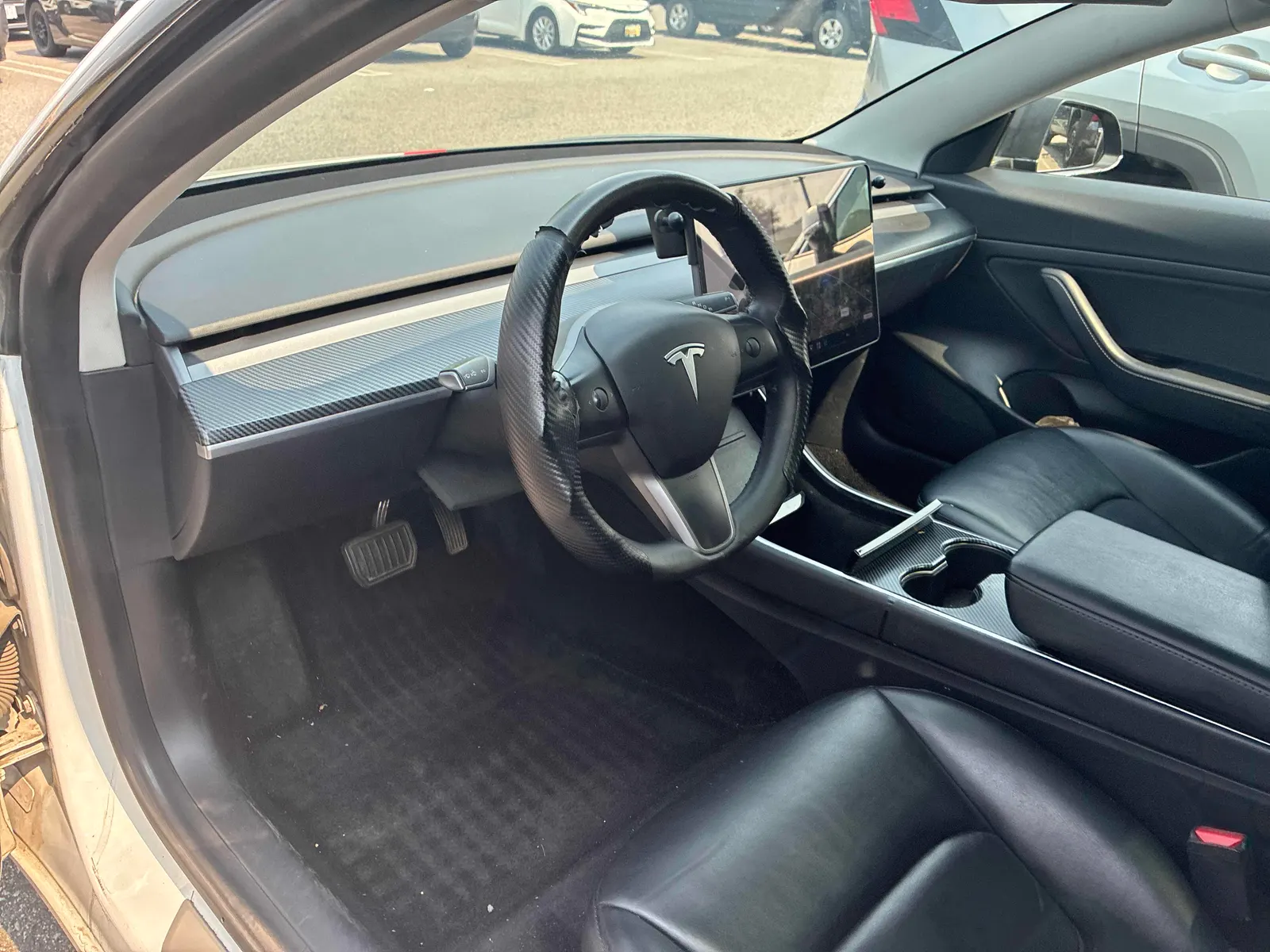Interior driver side