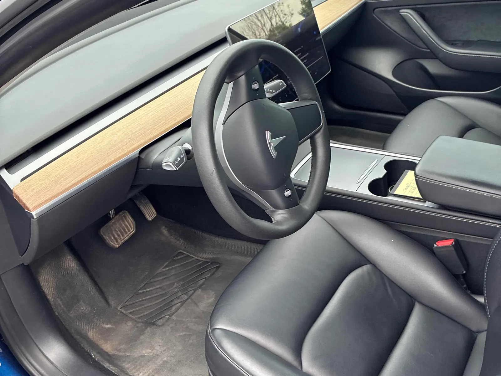 Interior driver side