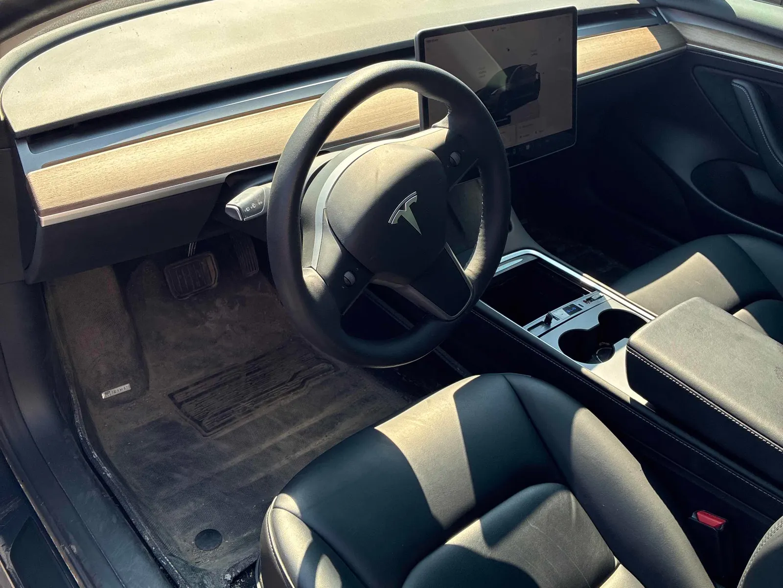 Interior driver side