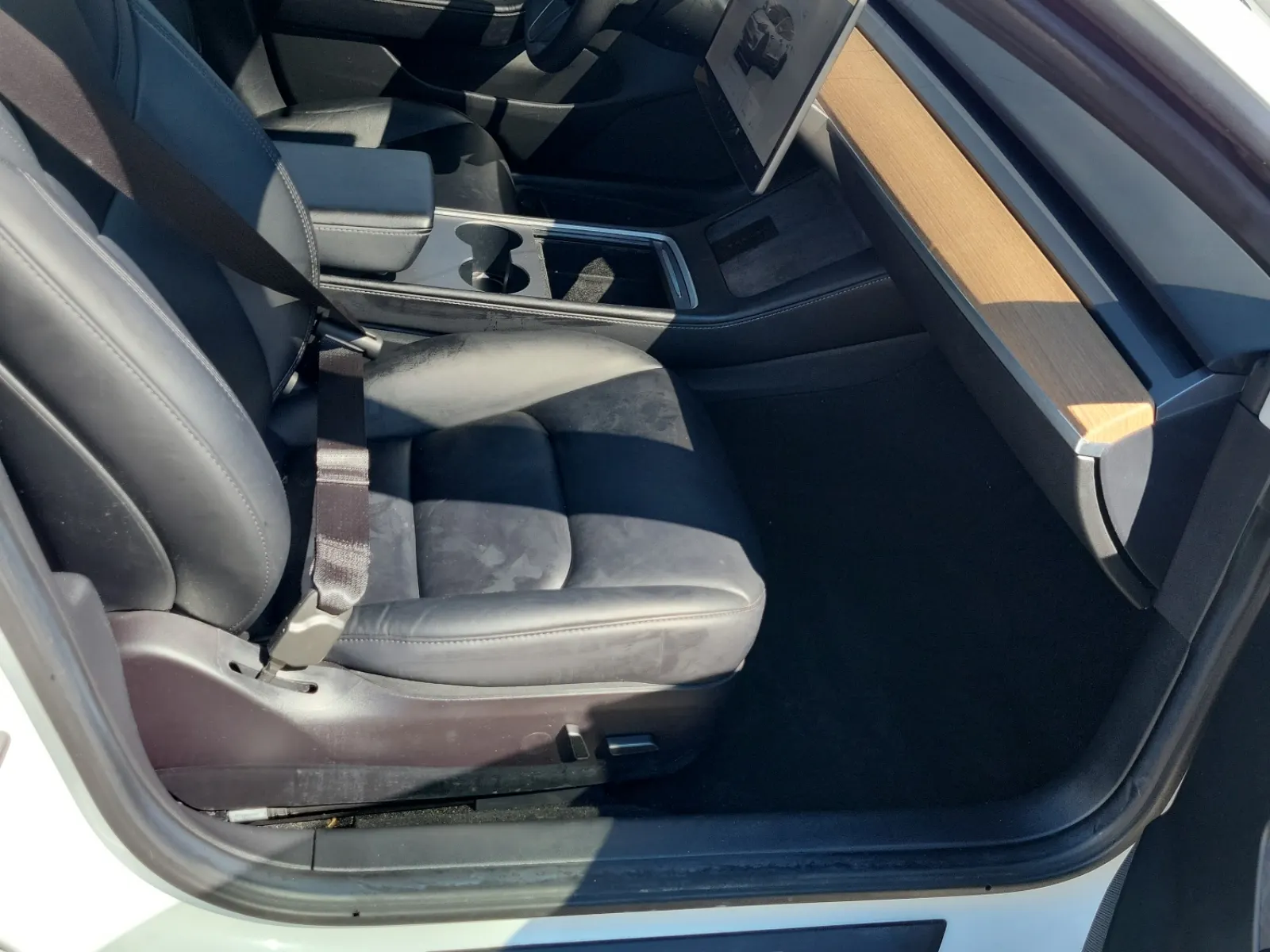 Right Side Interior Photo