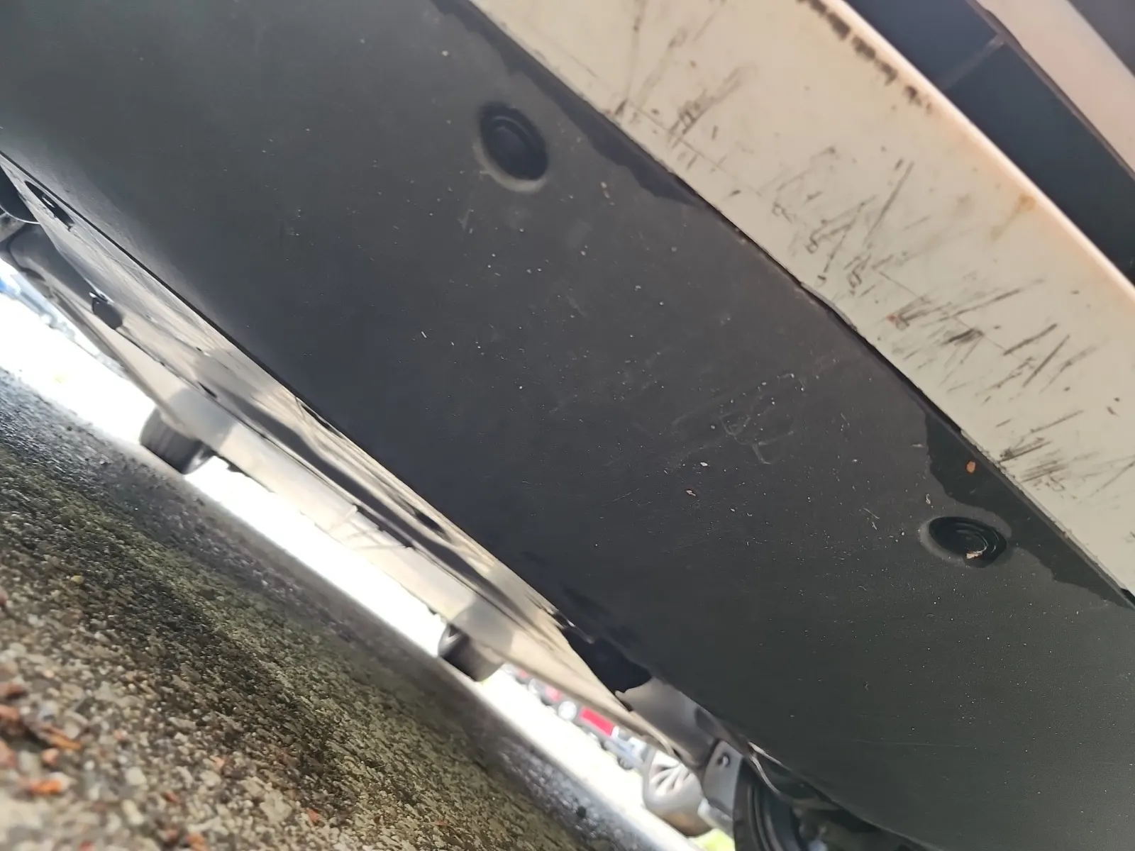 Undercarriage - Front Photo