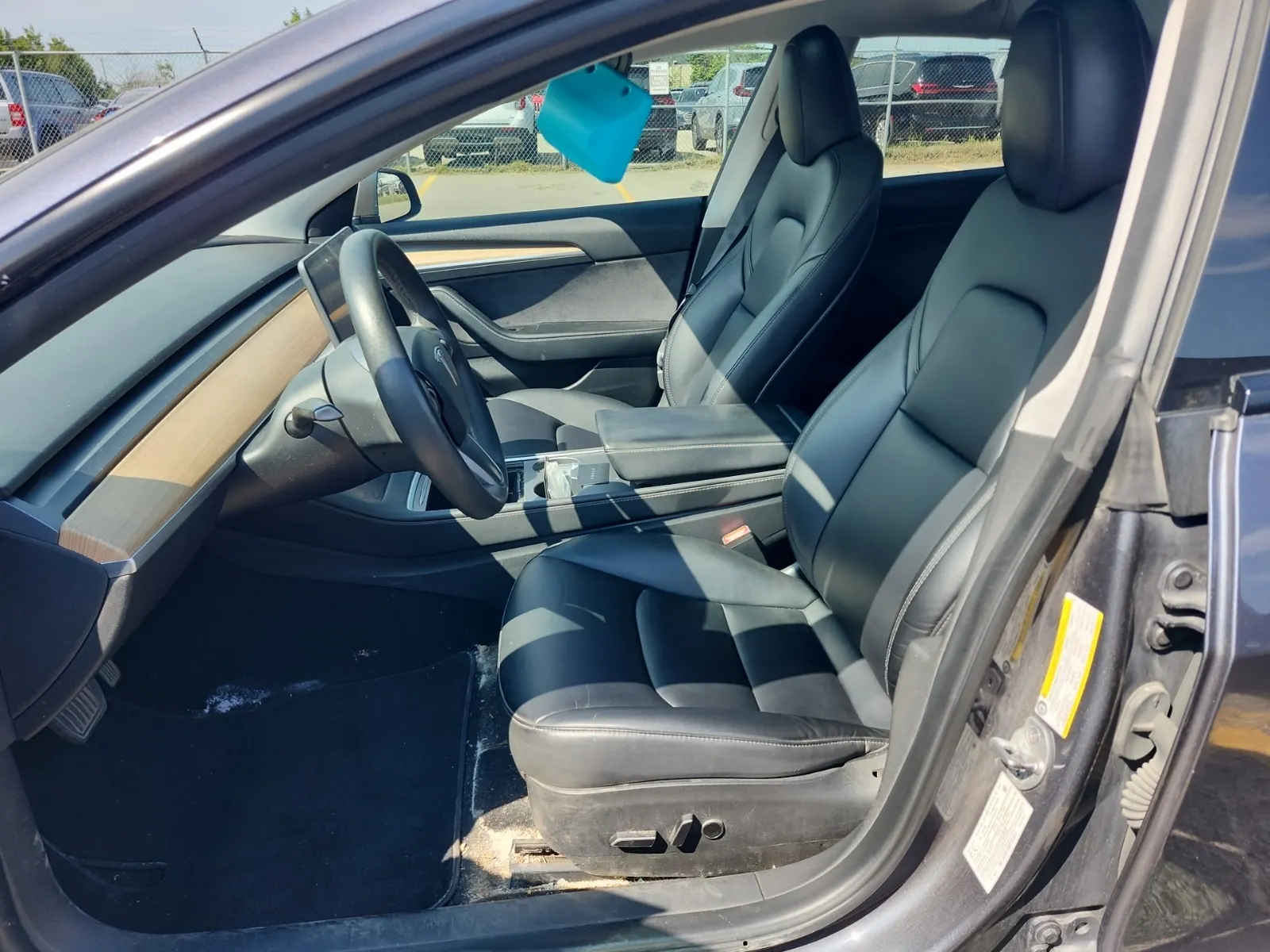 Front Interior Photo
