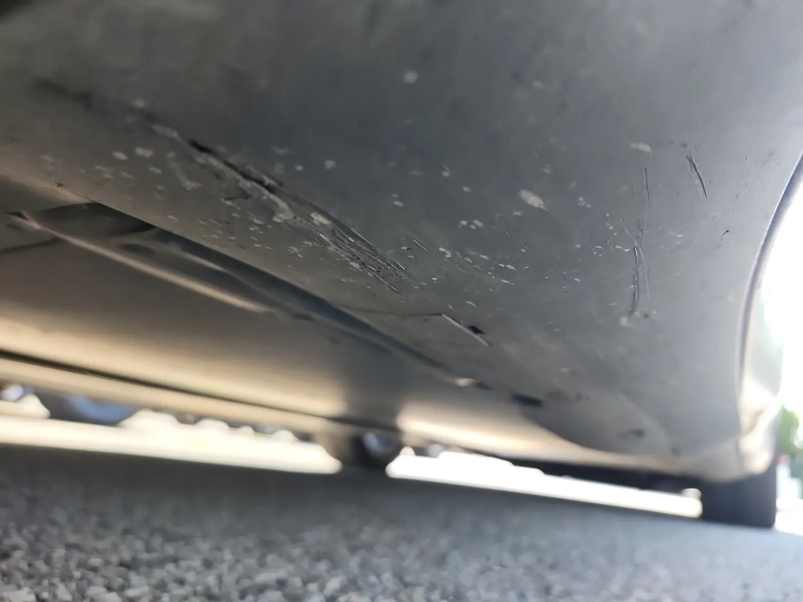 Undercarriage - Passenger Photo