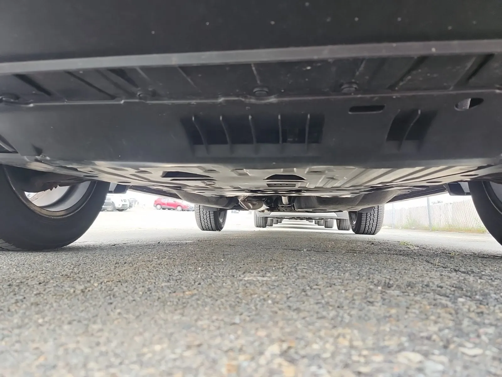 Undercarriage - Front Photo