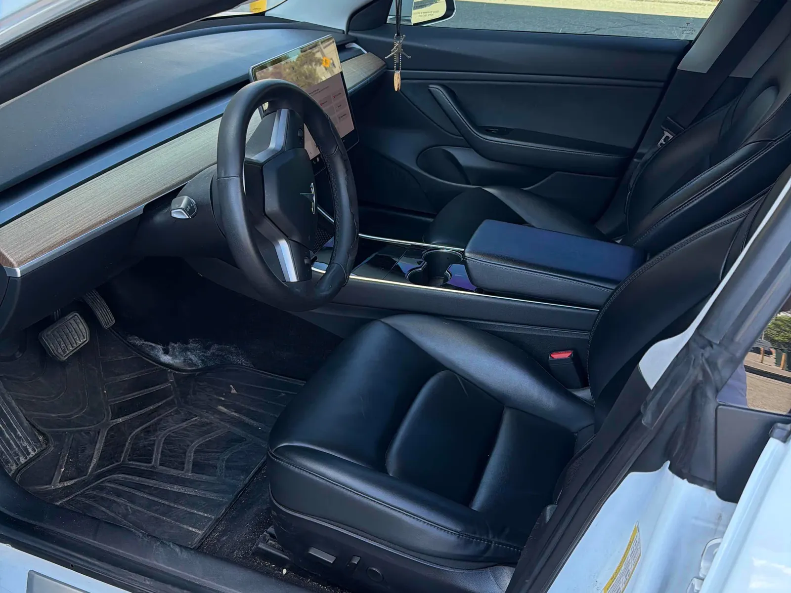 Interior driver side