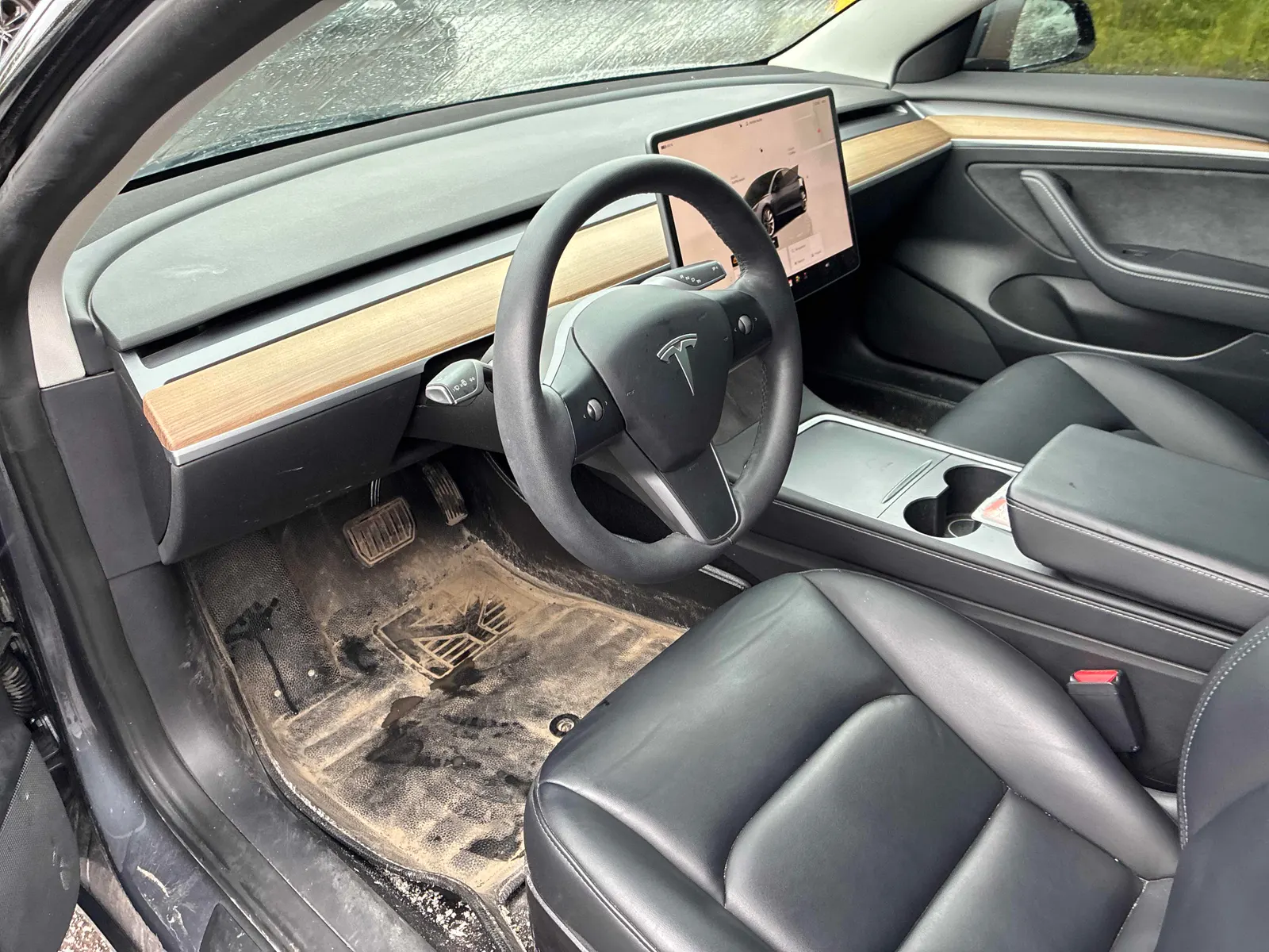 Interior driver side