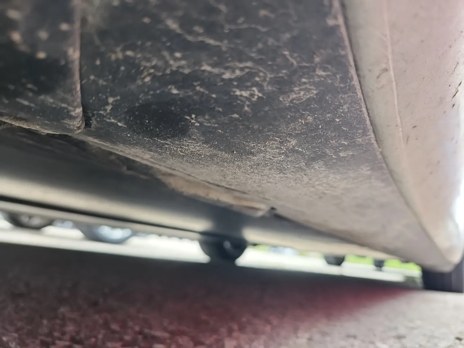 Undercarriage - Driver Photo