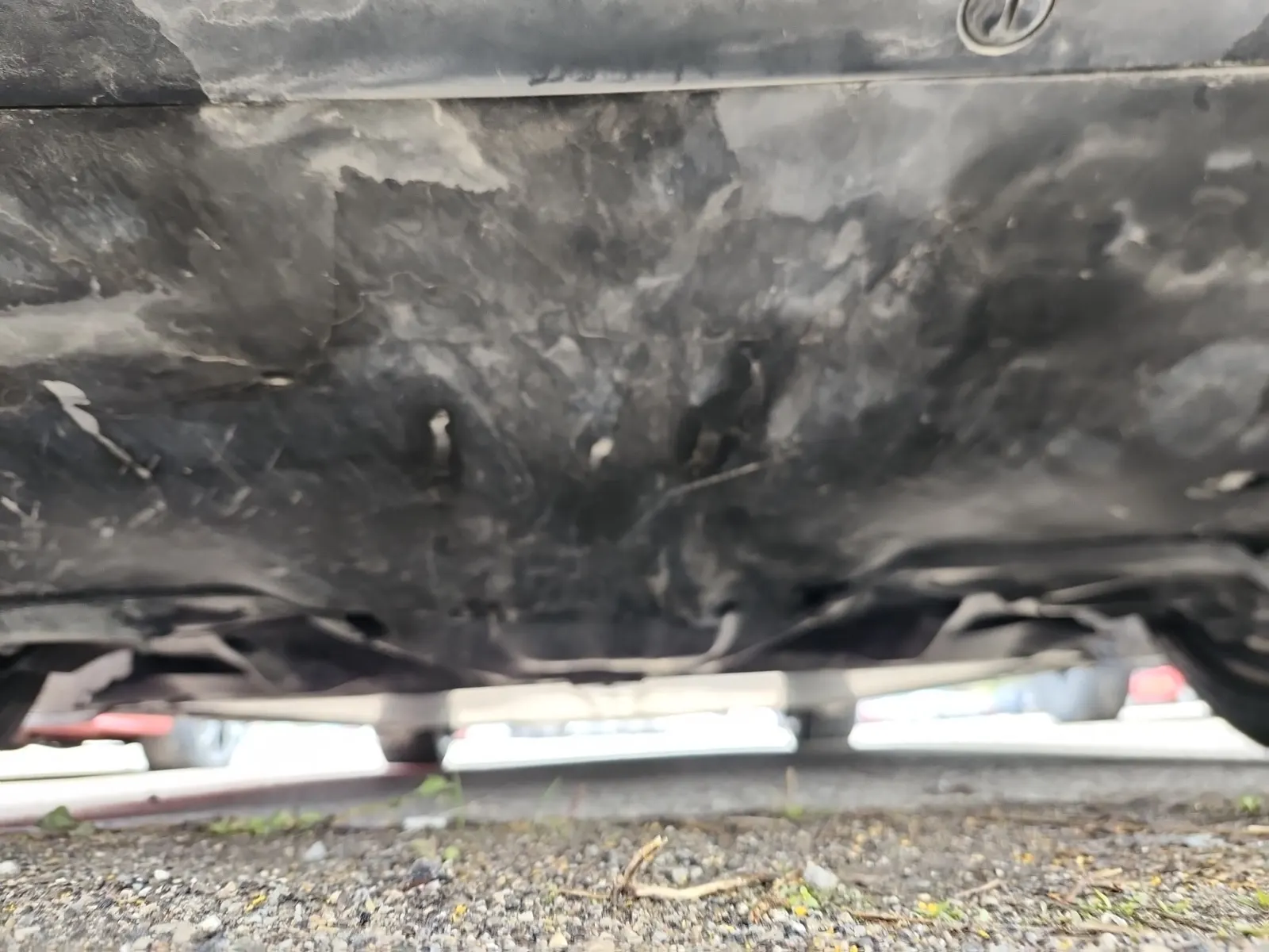 Undercarriage - Rear Photo