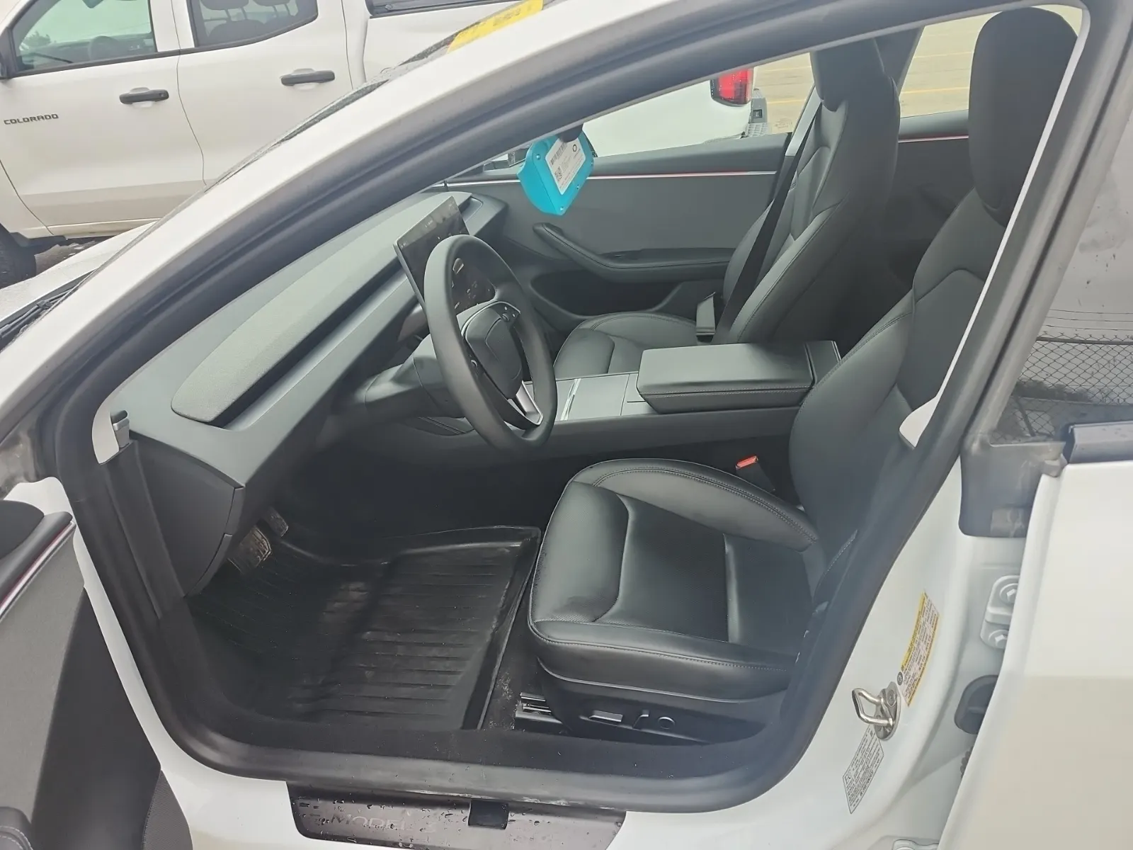Front Interior Photo