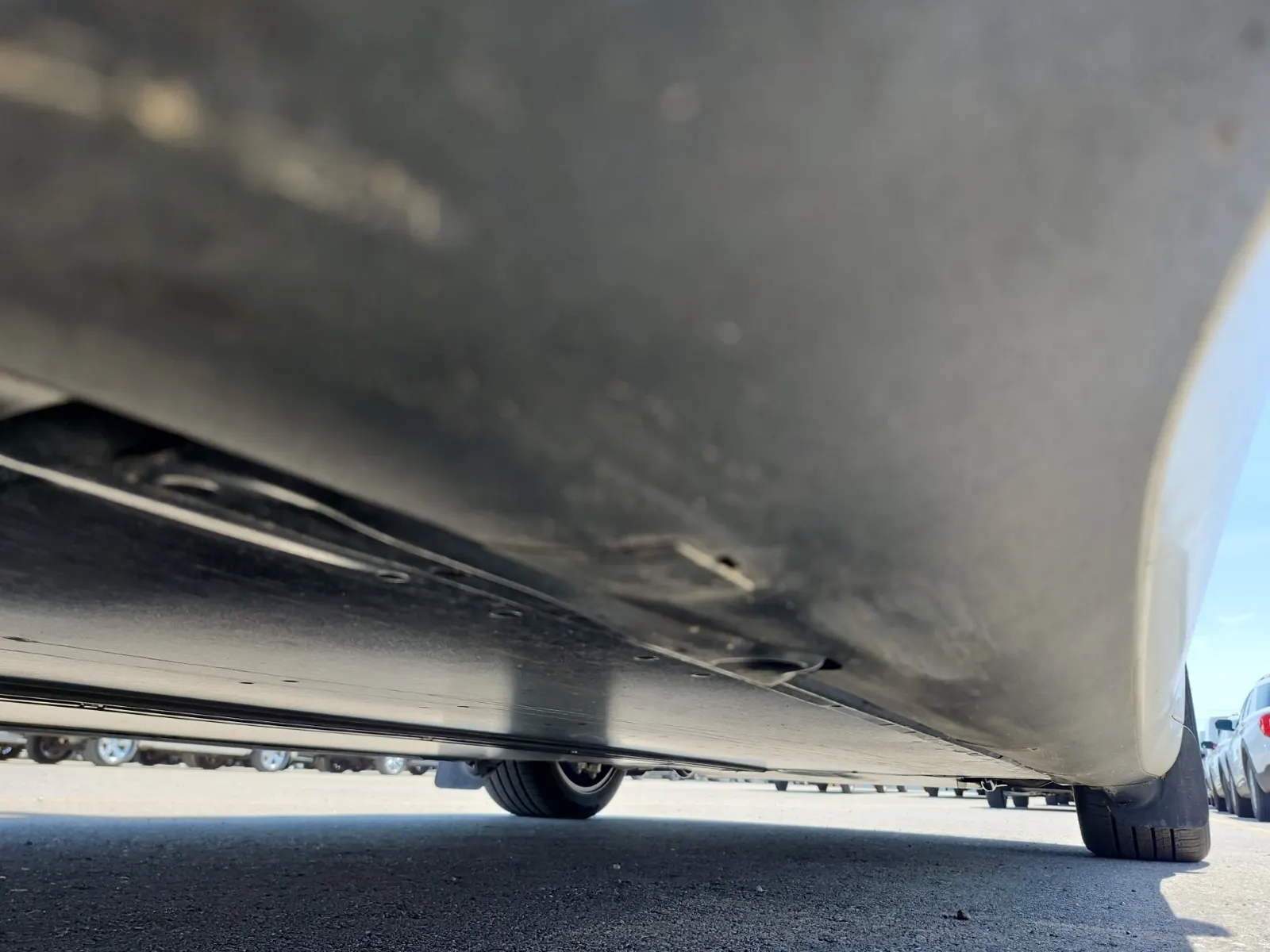 Undercarriage - Passenger Photo