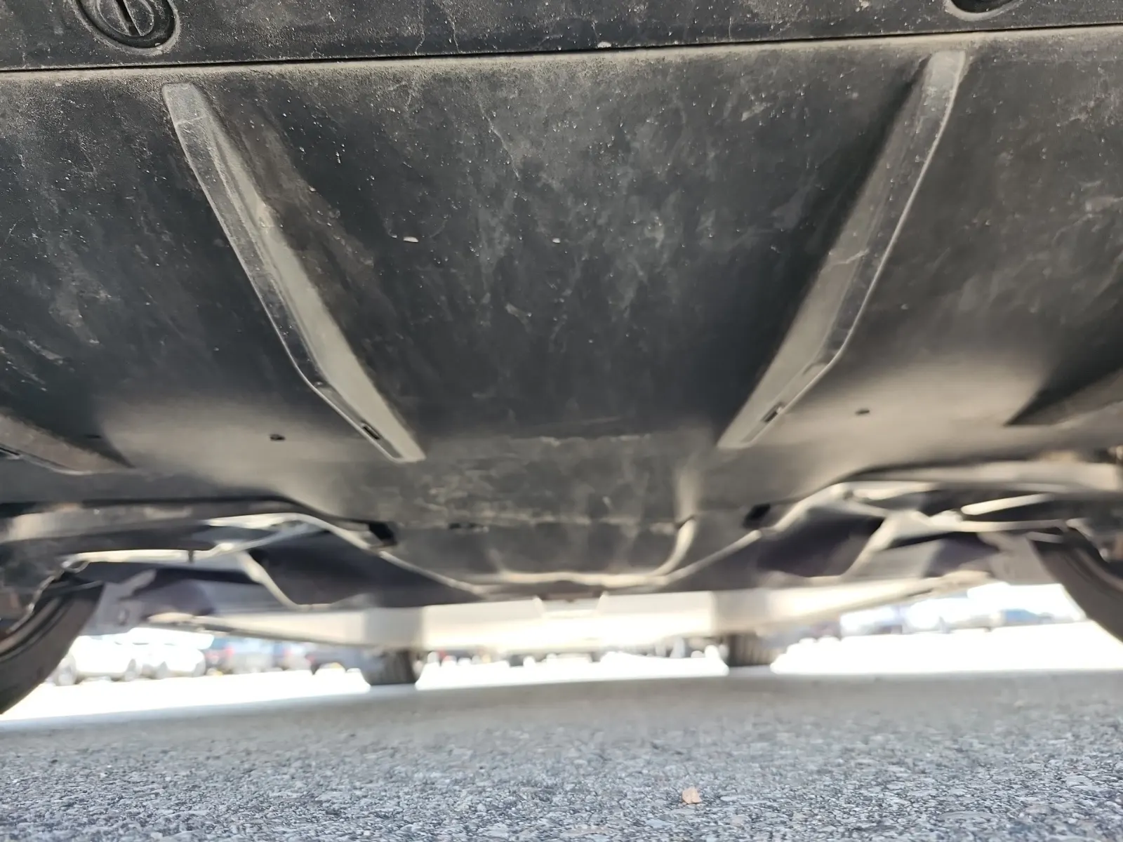 Undercarriage - Rear Photo